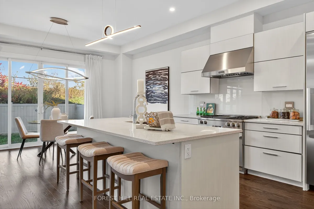 392 Farrell Road, ON L6A 4W8