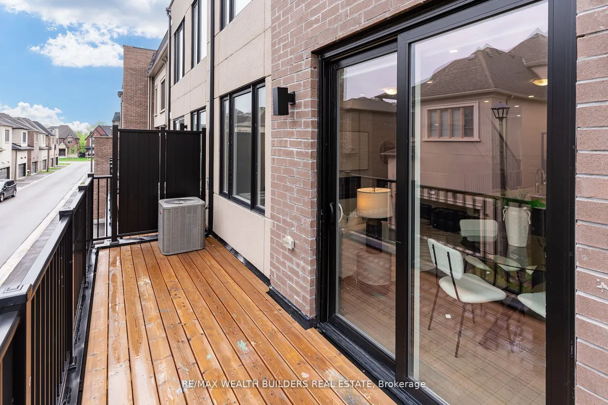 31 William Shearn Crescent, ON L6C 3J3