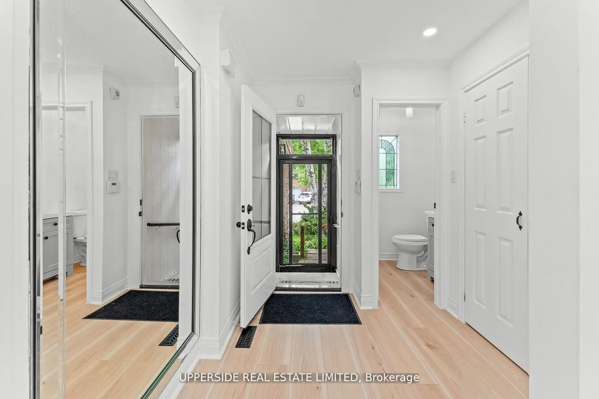 55 Thornbury Circle, ON L4J 5C3