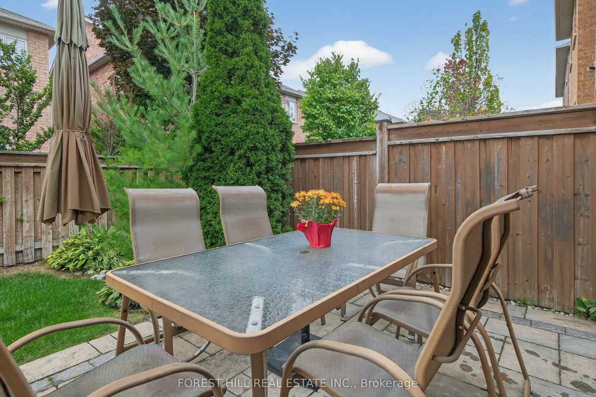 10 Mendel Crescent, ON L4J 9B6