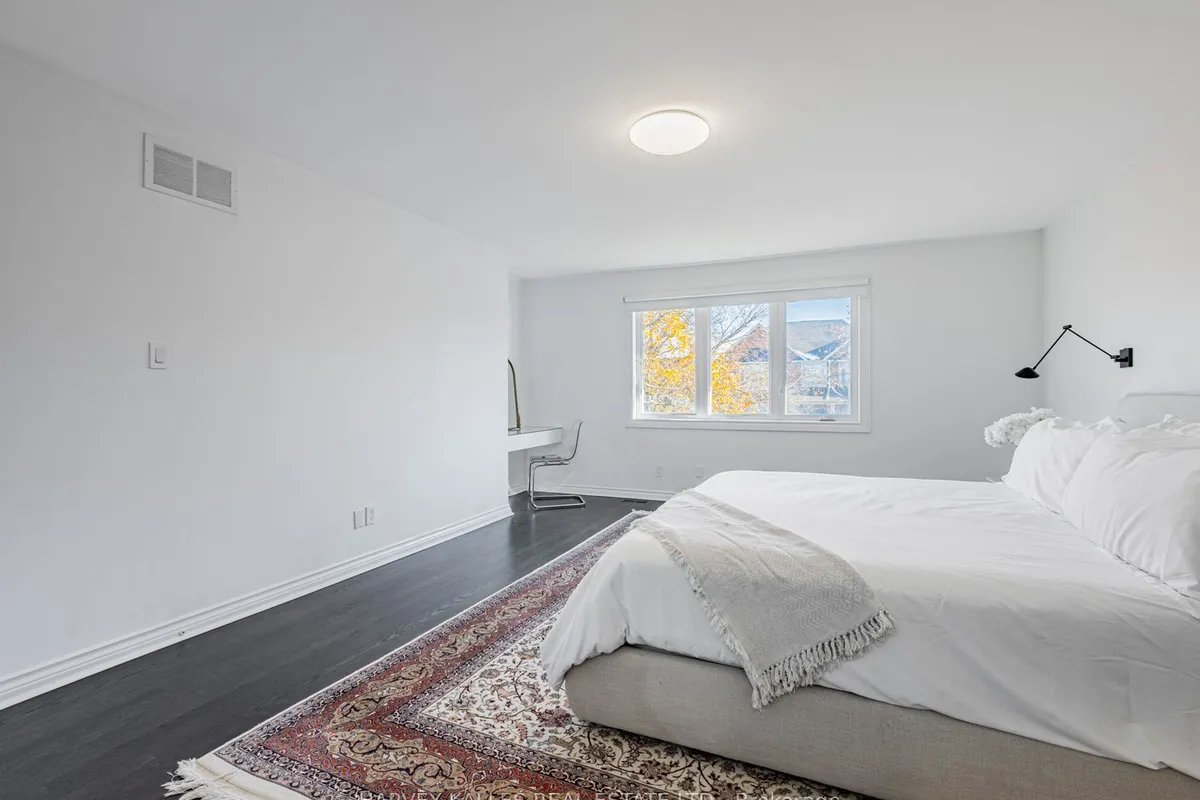 71 Green Acres Road, ON L4J 4S2