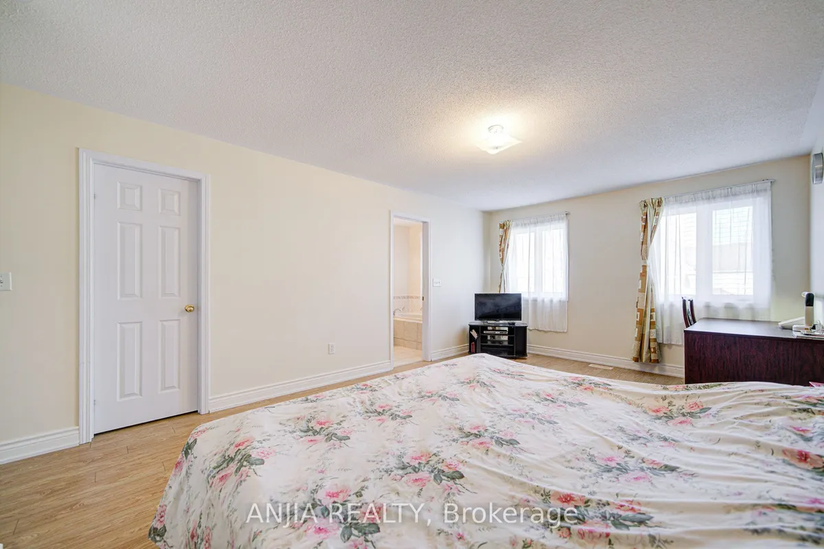 10 Wingrove Street, ON L6E 1G6