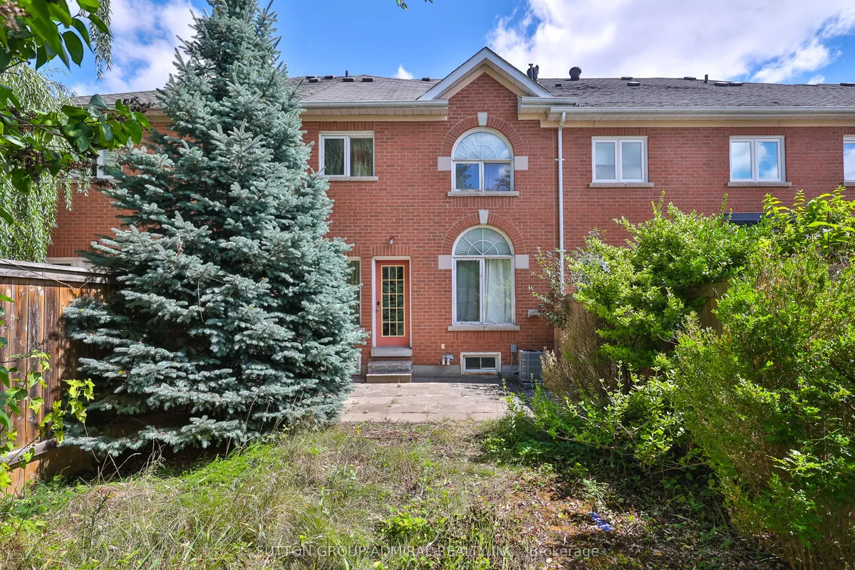 72 Addison Street, ON L4C 0H7