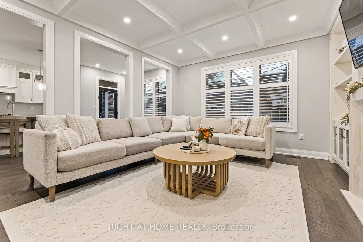 71 Ten Pines Road, ON L4H 5B4