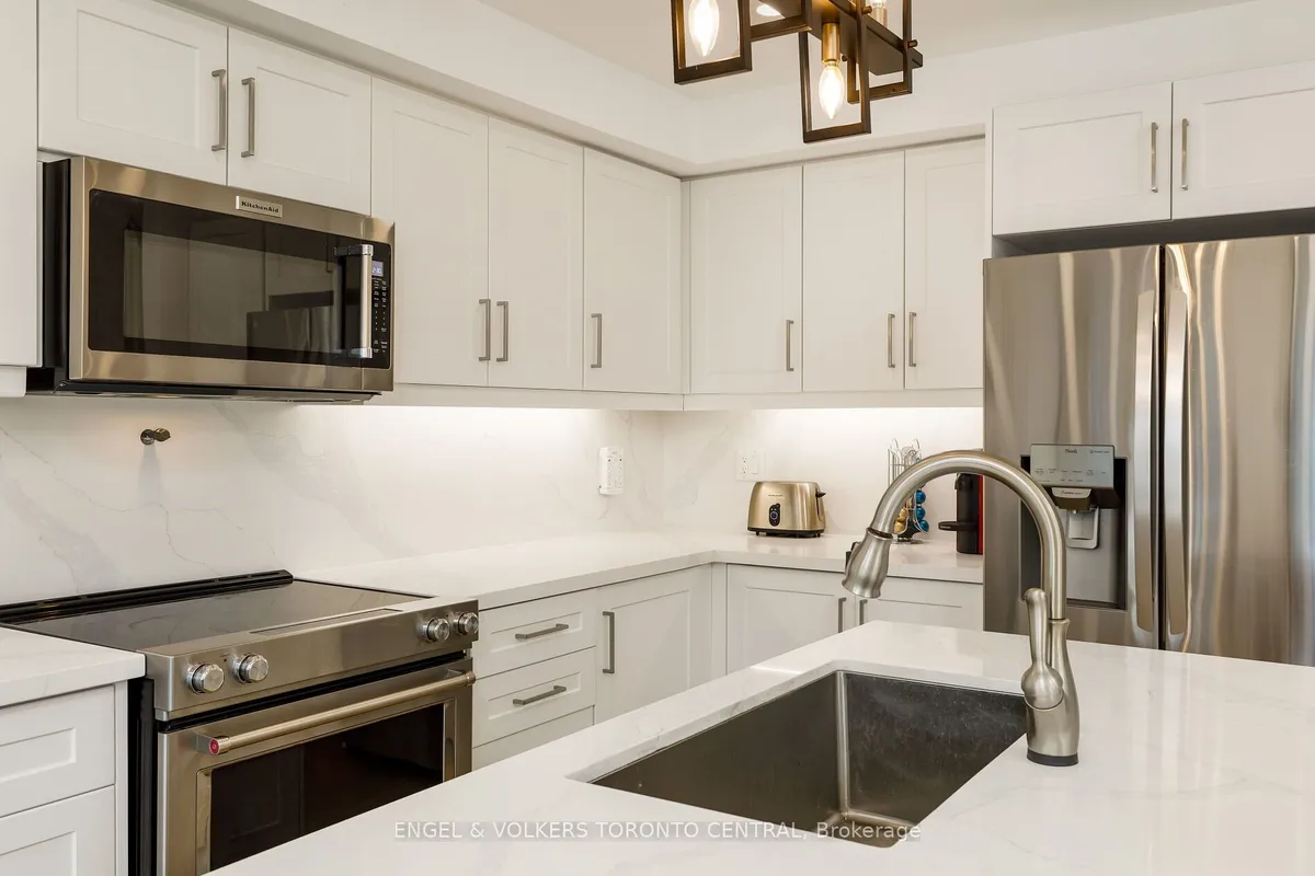 41 Gianmarco Way, ON L6A 3J3