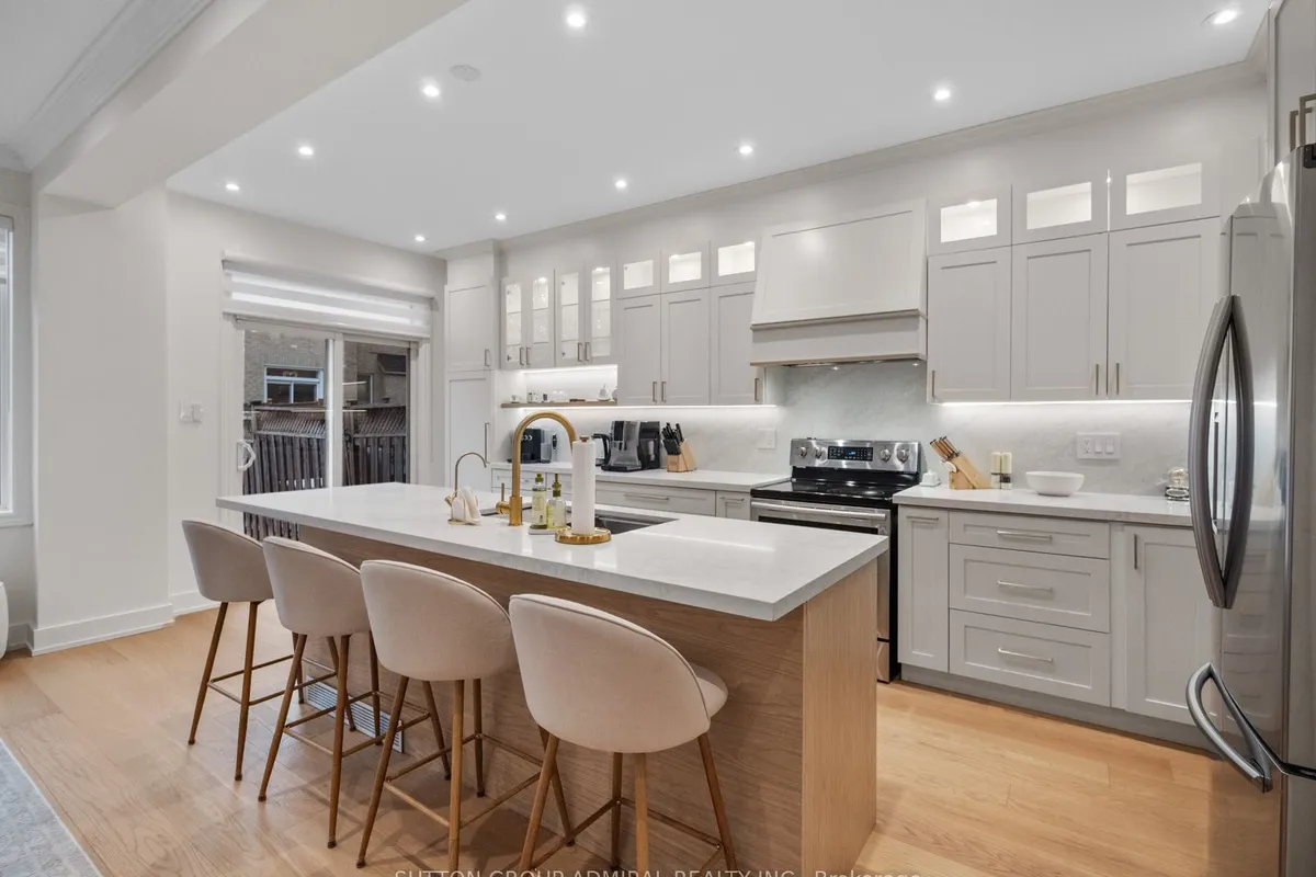 117 Wildberry Crescent, ON L4H 2C4