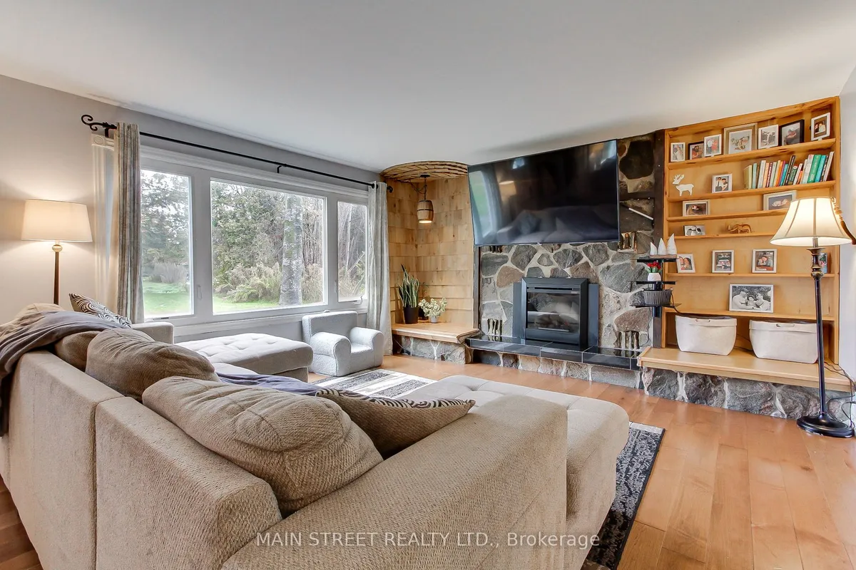 1021 Goshen Road, ON L9S 2B5