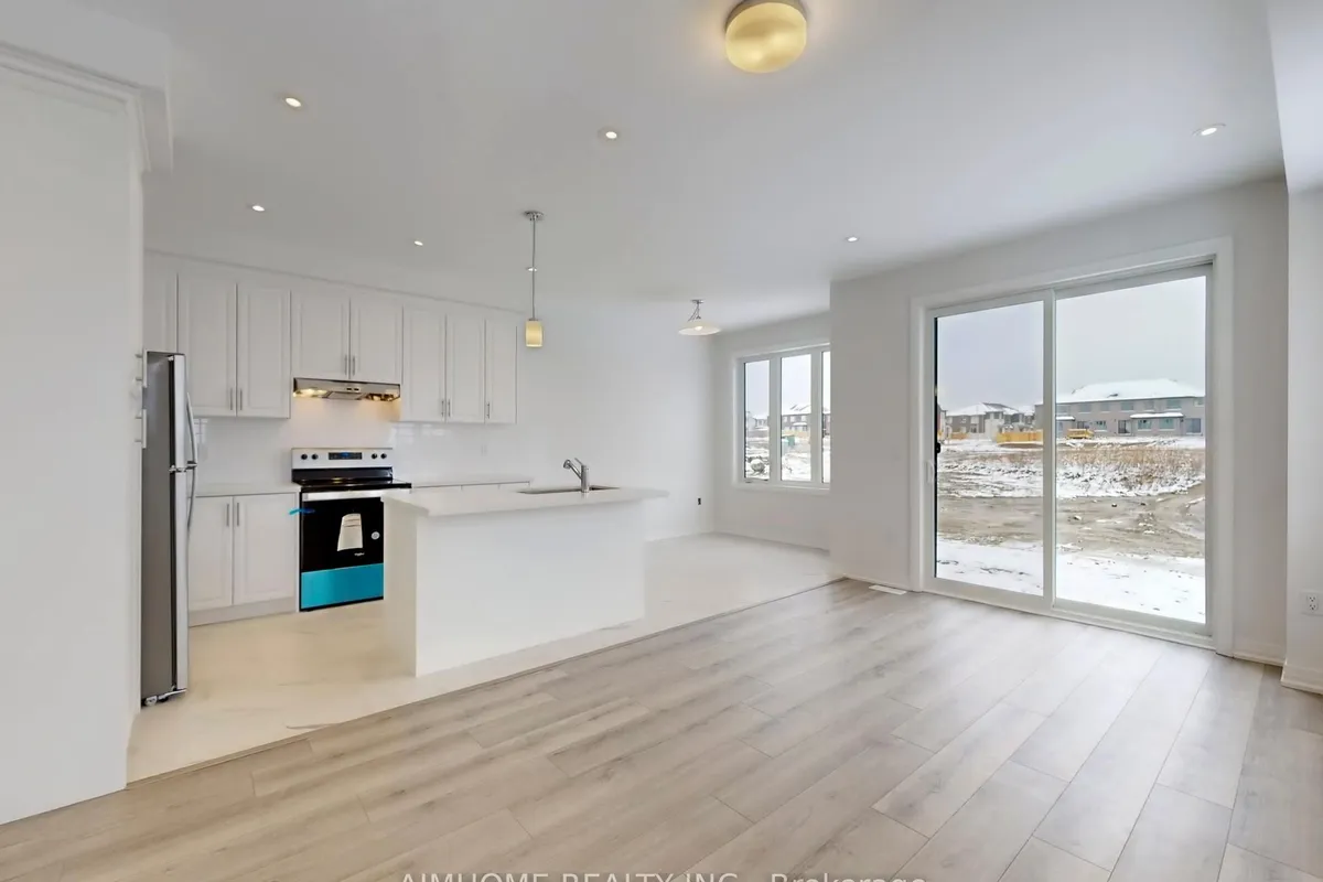 34 Kamper Avenue, ON L4E 1A2