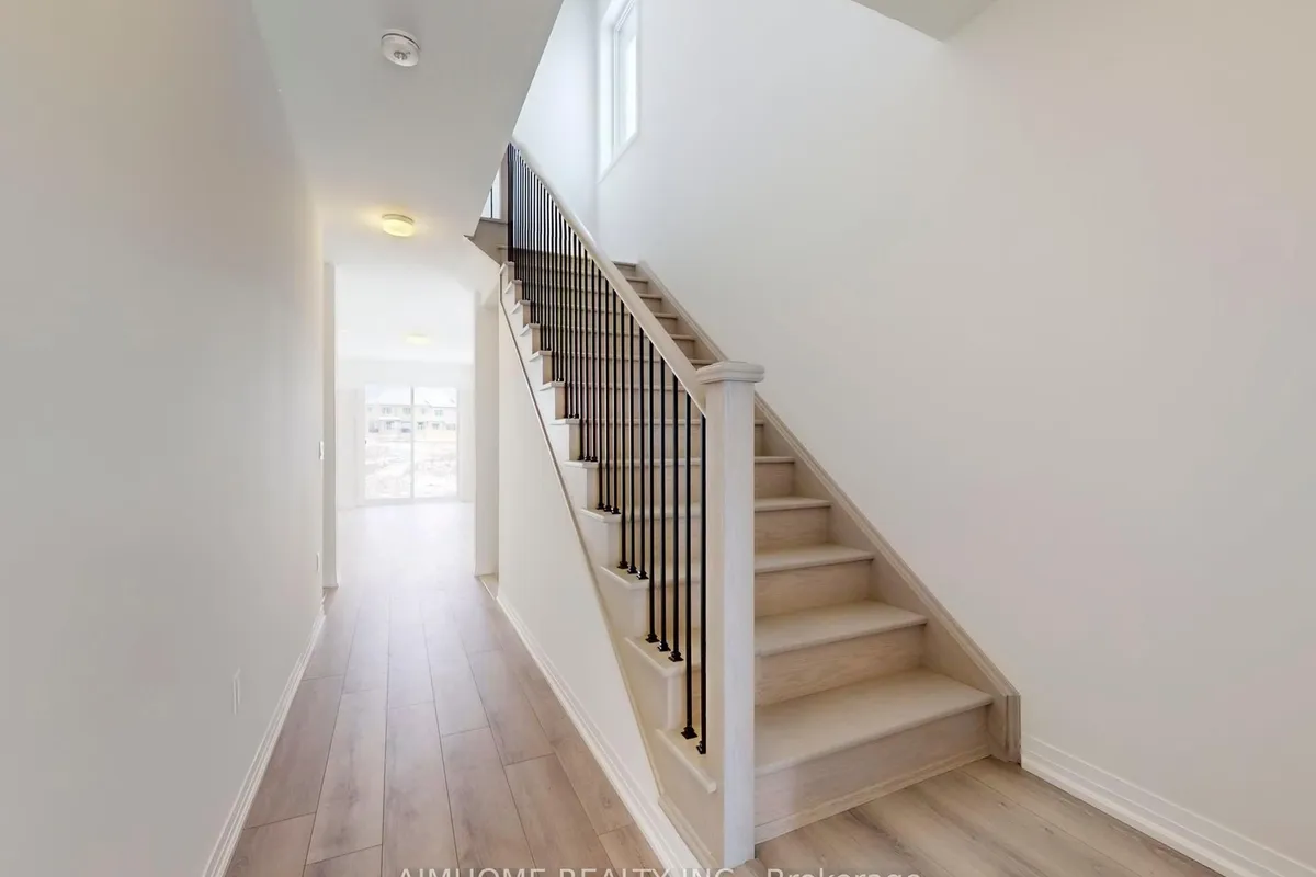 34 Kamper Avenue, ON L4E 1A2