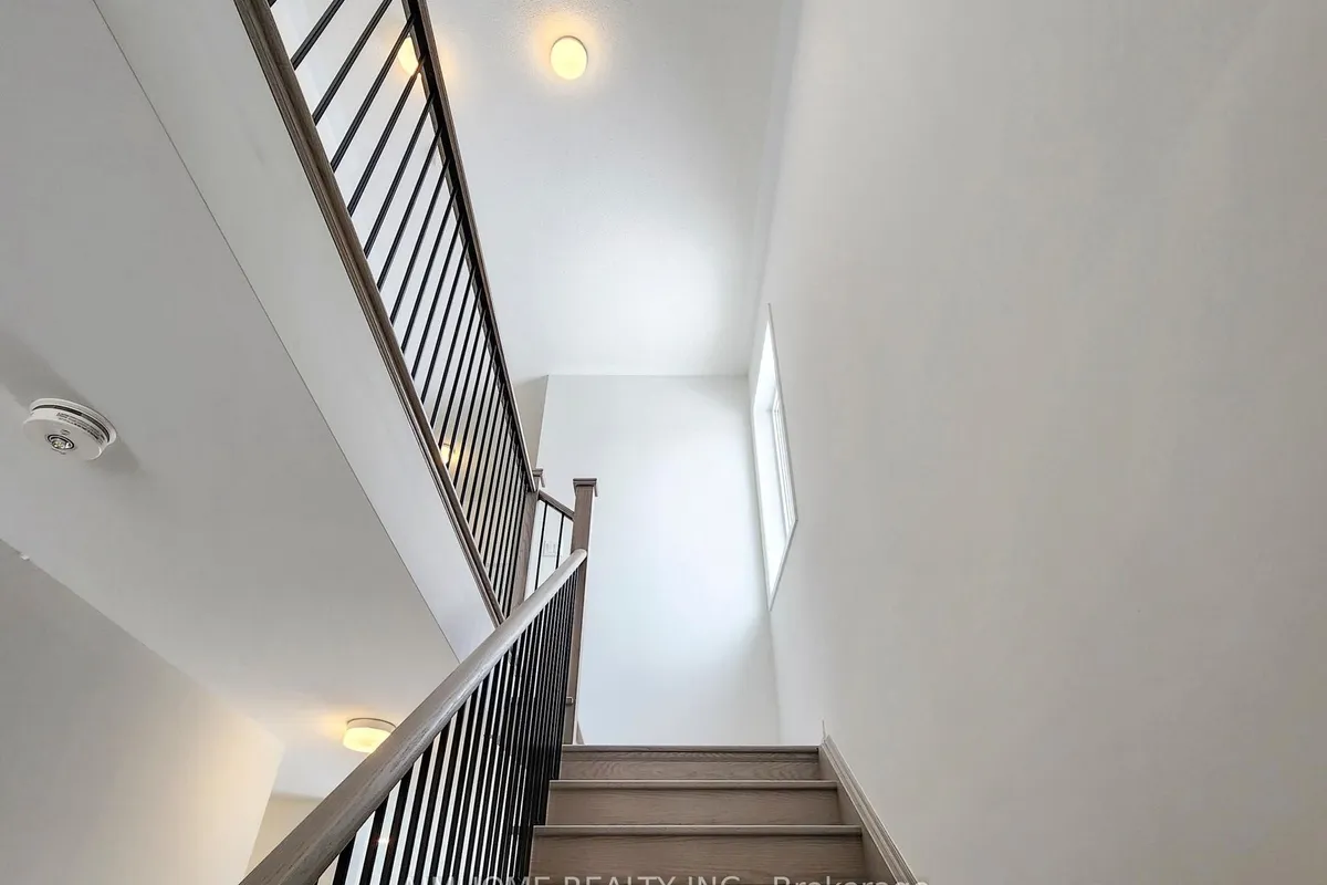 34 Kamper Avenue, ON L4E 1A2