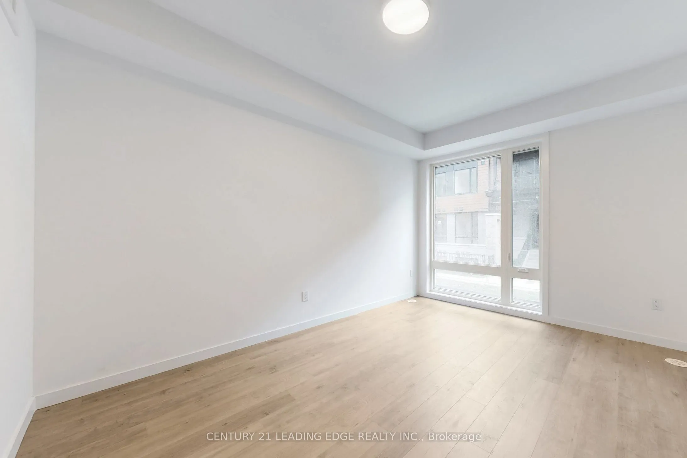 Condo Townhouse kitchen at 113 Marydale Avenue Markham