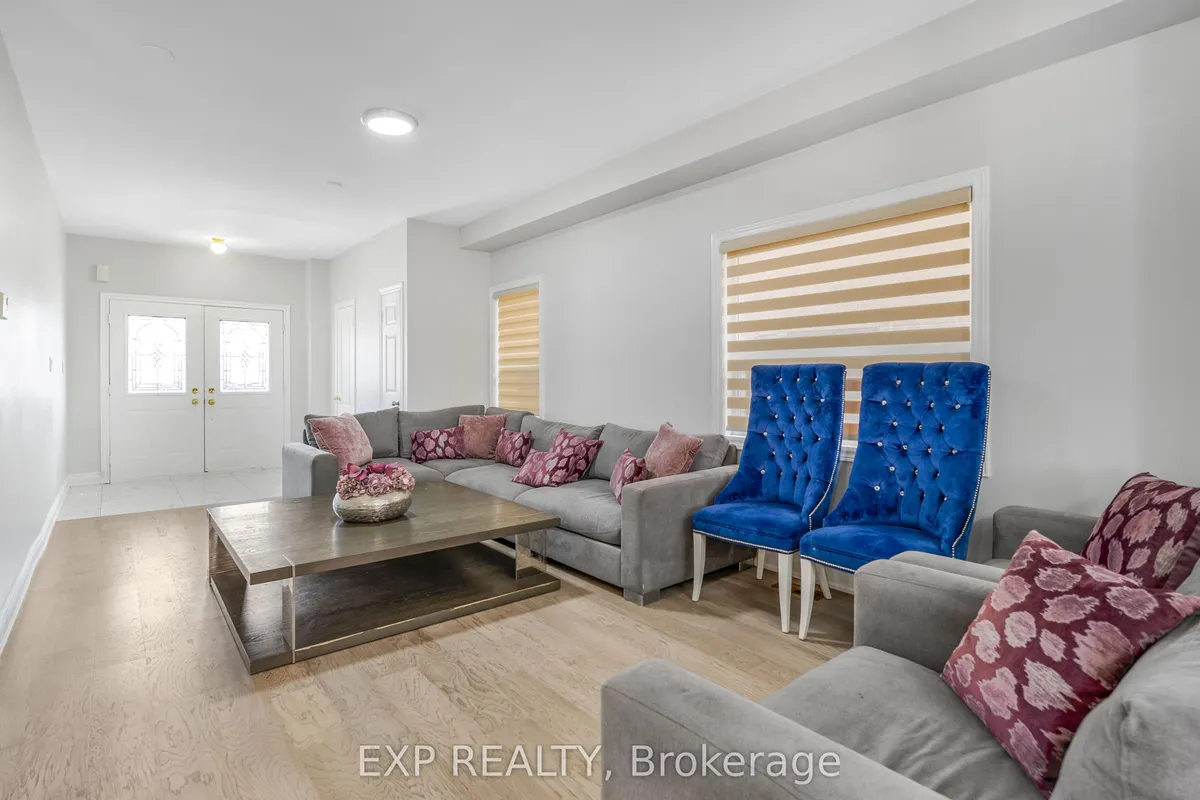 488 John Deisman Boulevard, ON L6A 3X8