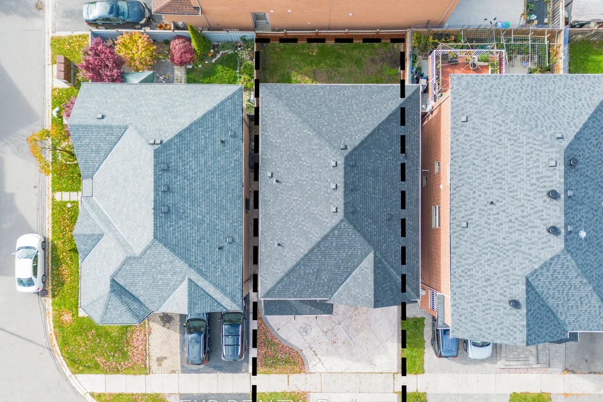 488 John Deisman Boulevard, ON L6A 3X8