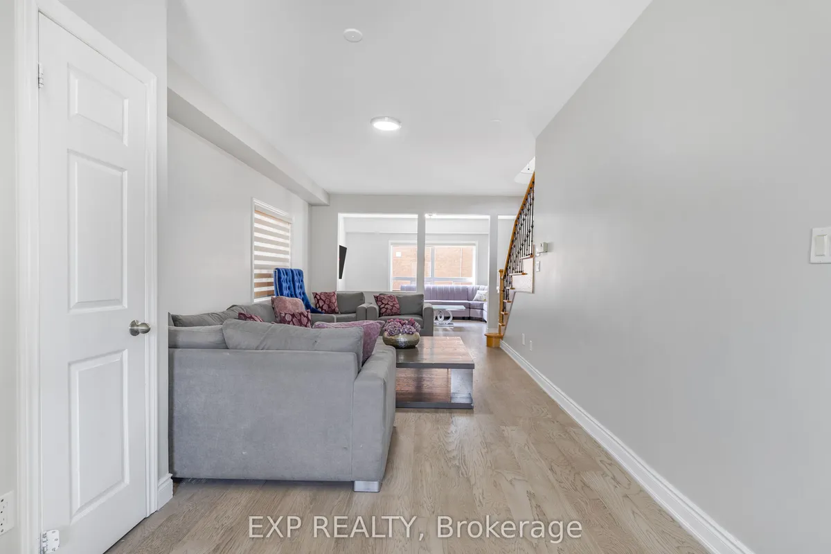 488 John Deisman Boulevard, ON L6A 3X8