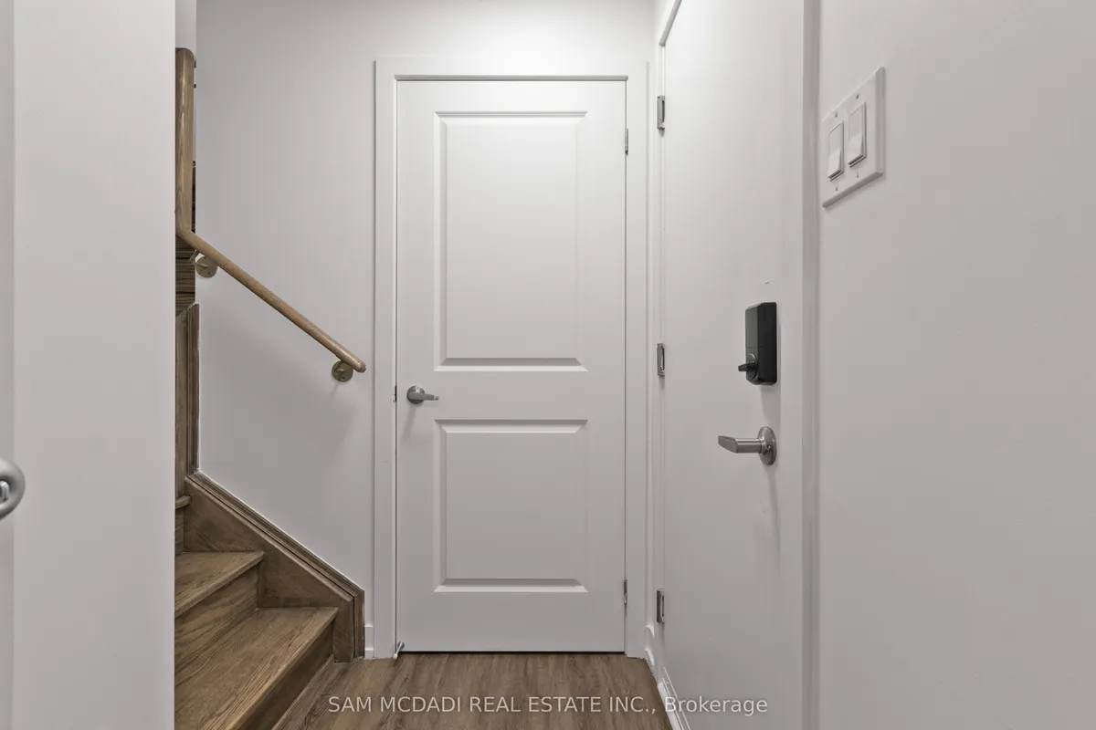 21 Hearne Street, ON L4L 0L9