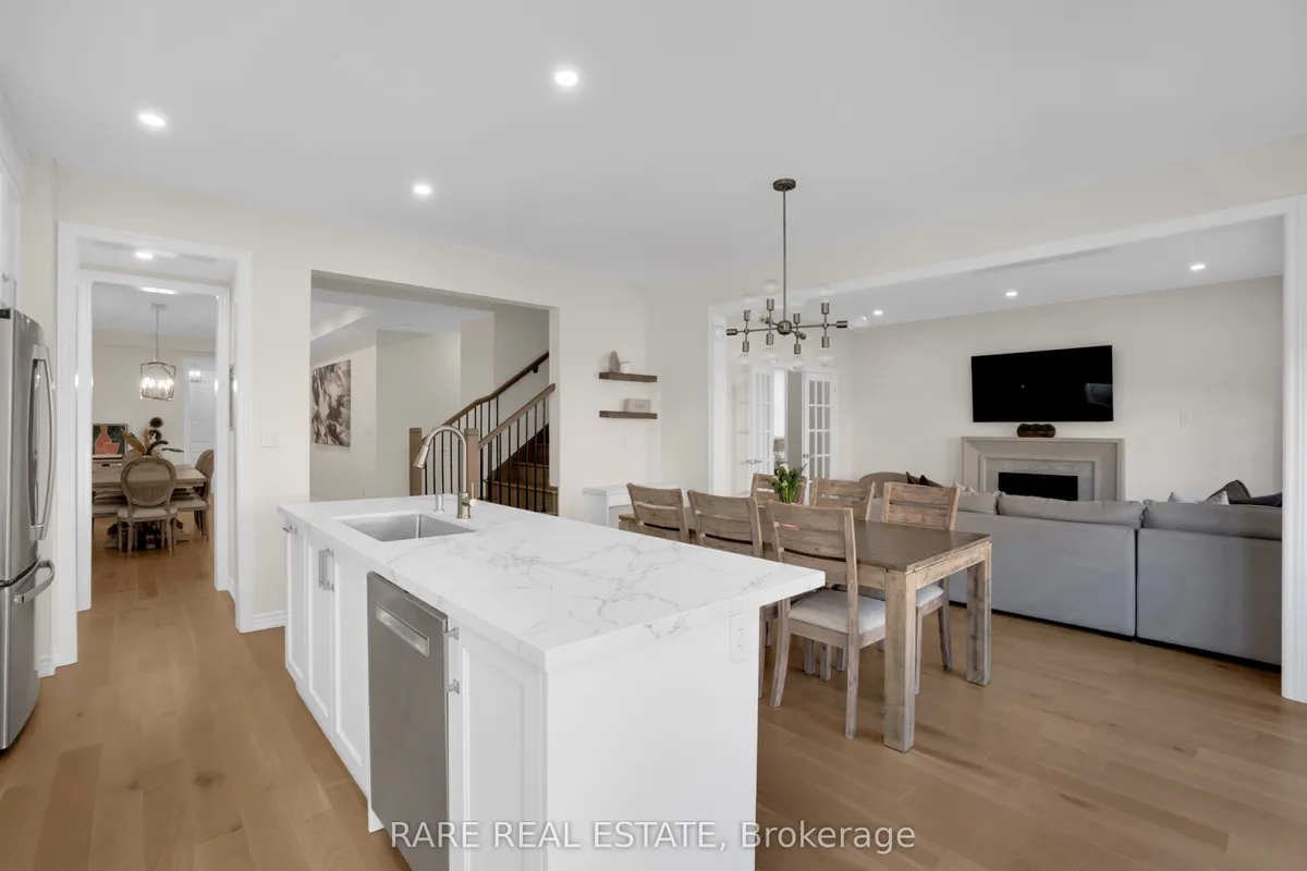 206 Stevenson Crescent, ON L3Z 0T1