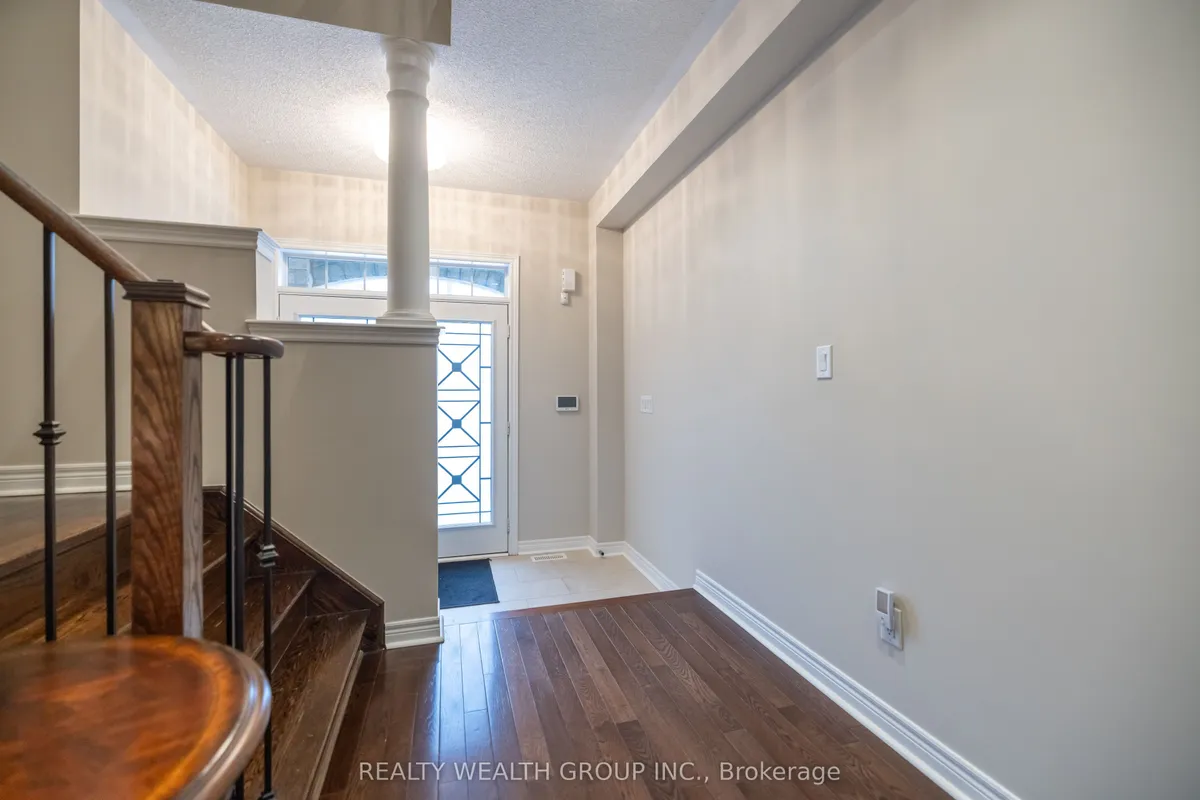 32 Rock Elm Court, ON L6A 4C2