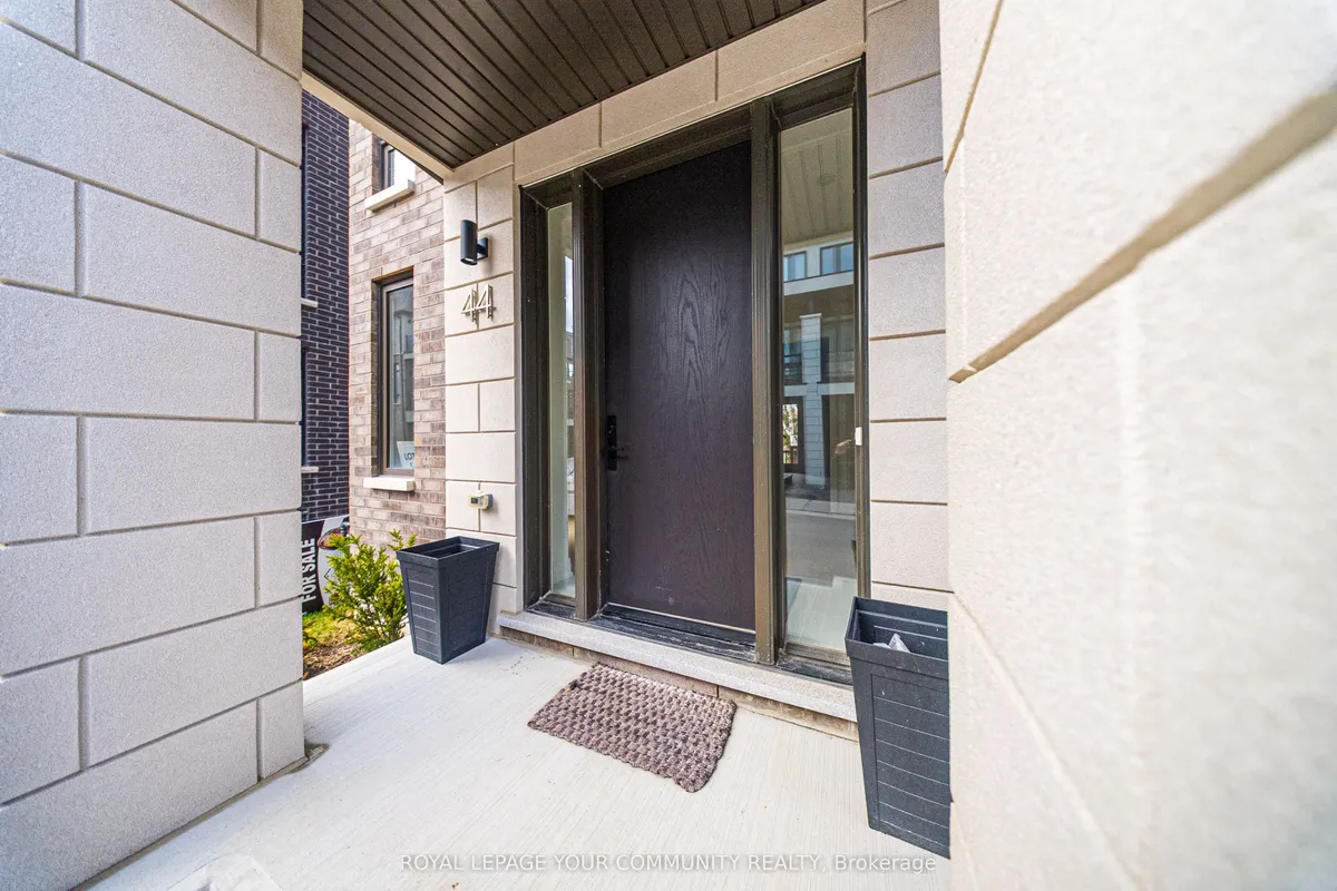 44 Globemaster Lane, ON L4E 1H4