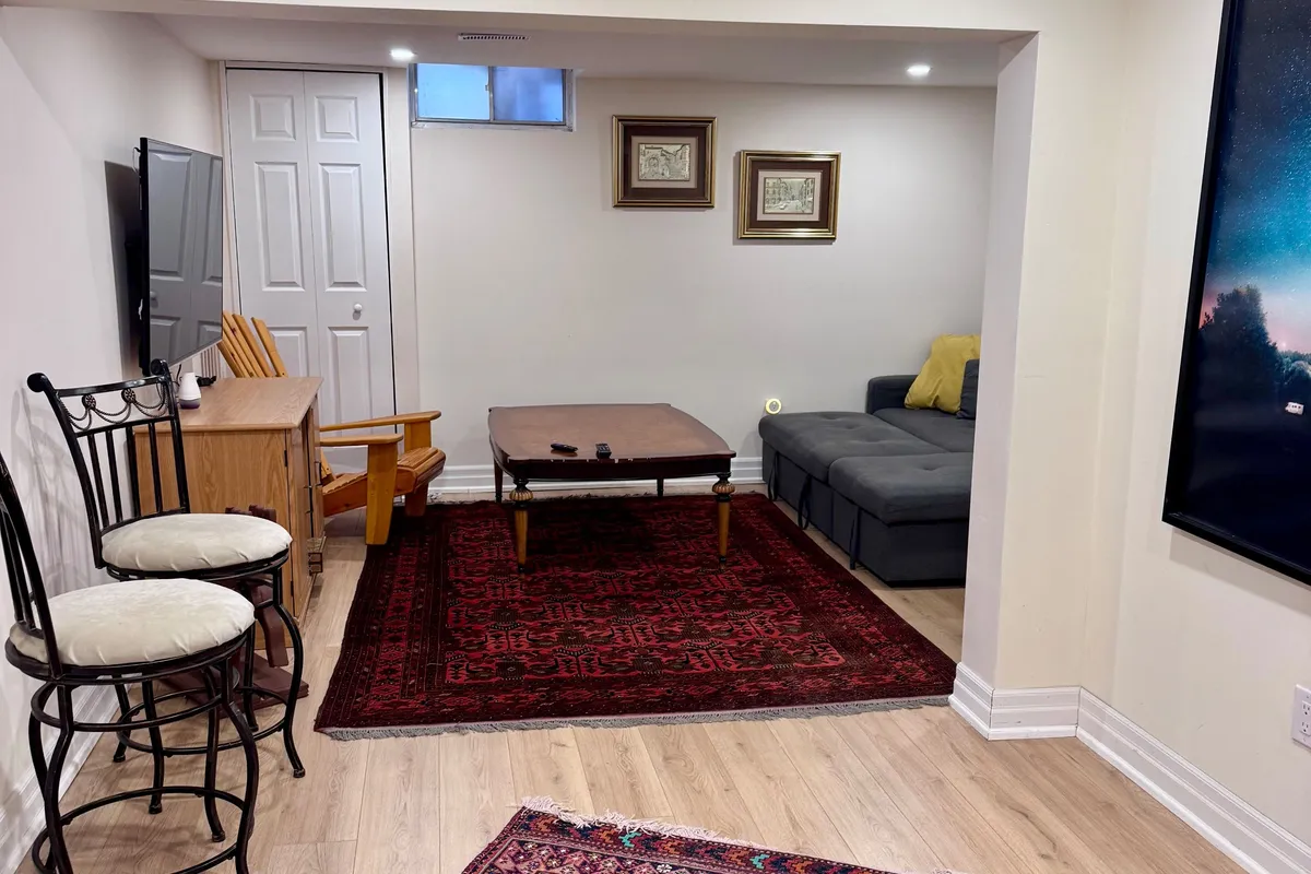 98 Golf Links Drive, ON L4G 3V3