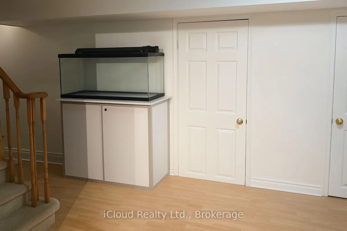 87 O'Connor Crescent, ON L4C 7N9