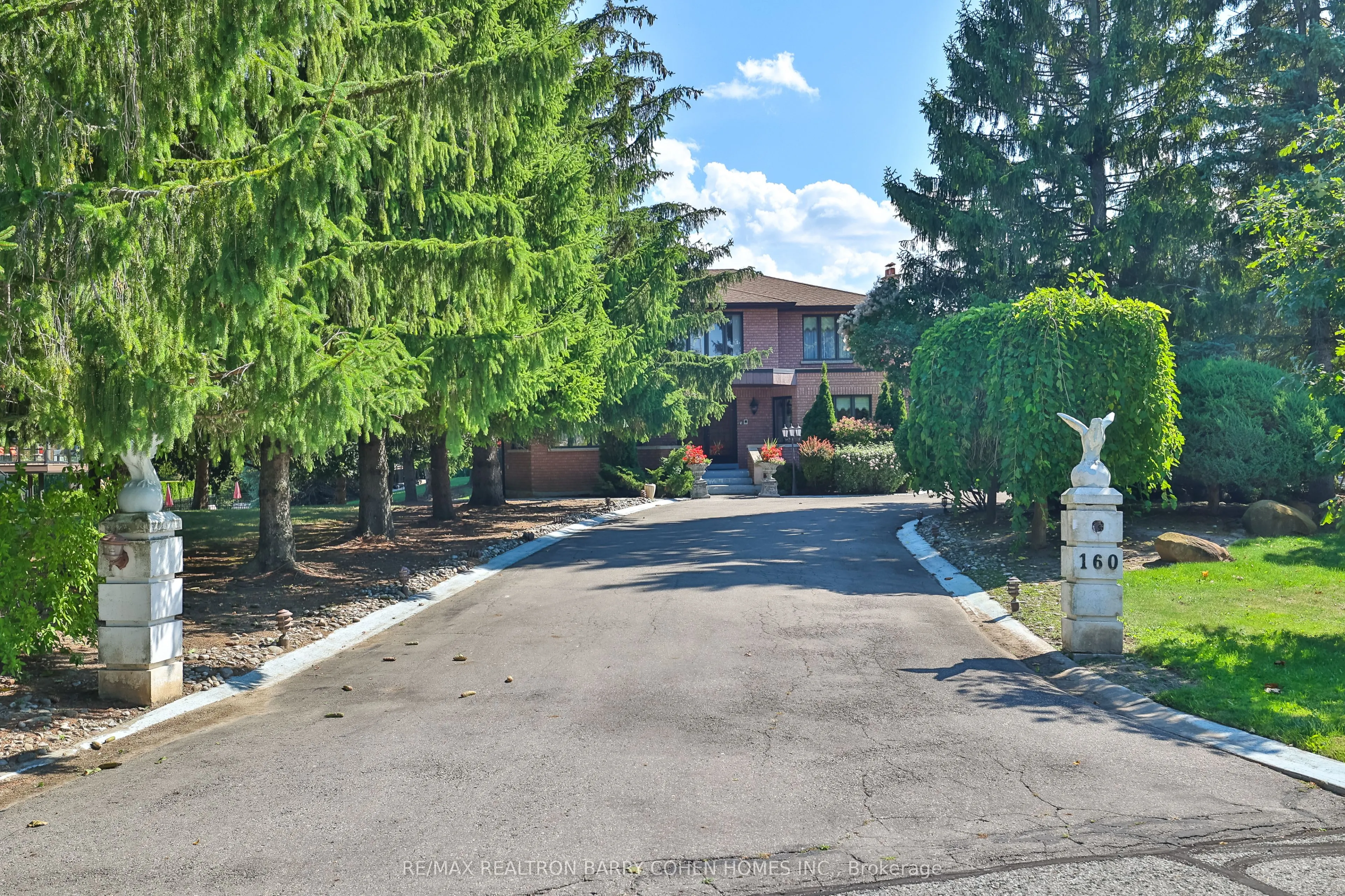 160 Millwood Parkway, ON L4L 1A6