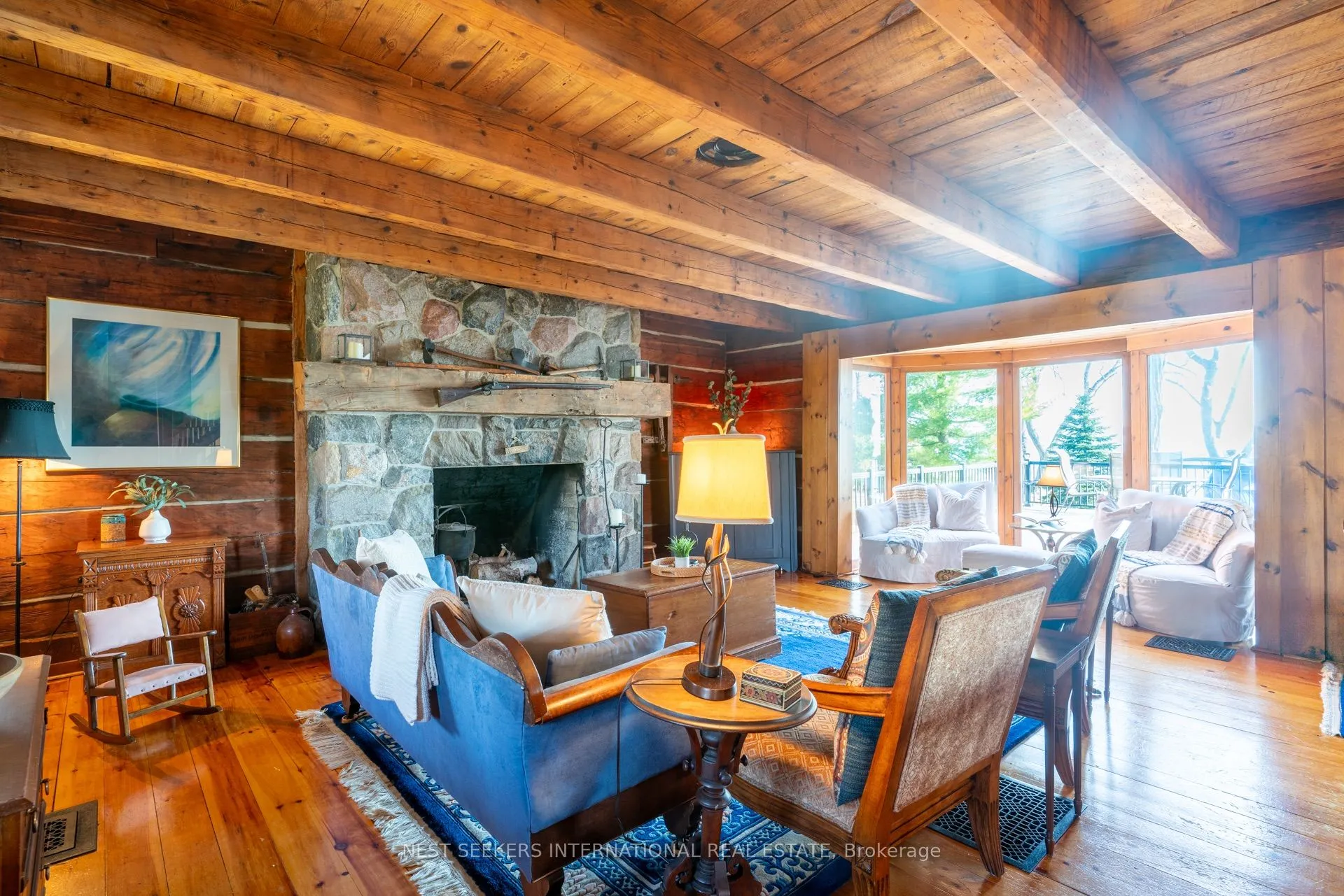 Detached interior view at 219 Bayshore Road Innisfil