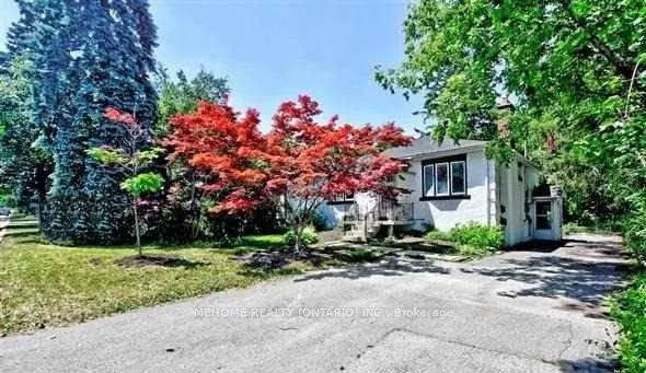 95 Roseview Avenue, ON L4C 1C6