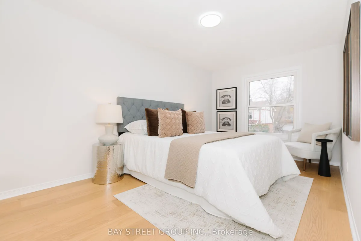 75 Breckonwood Crescent, ON L3T 5G8