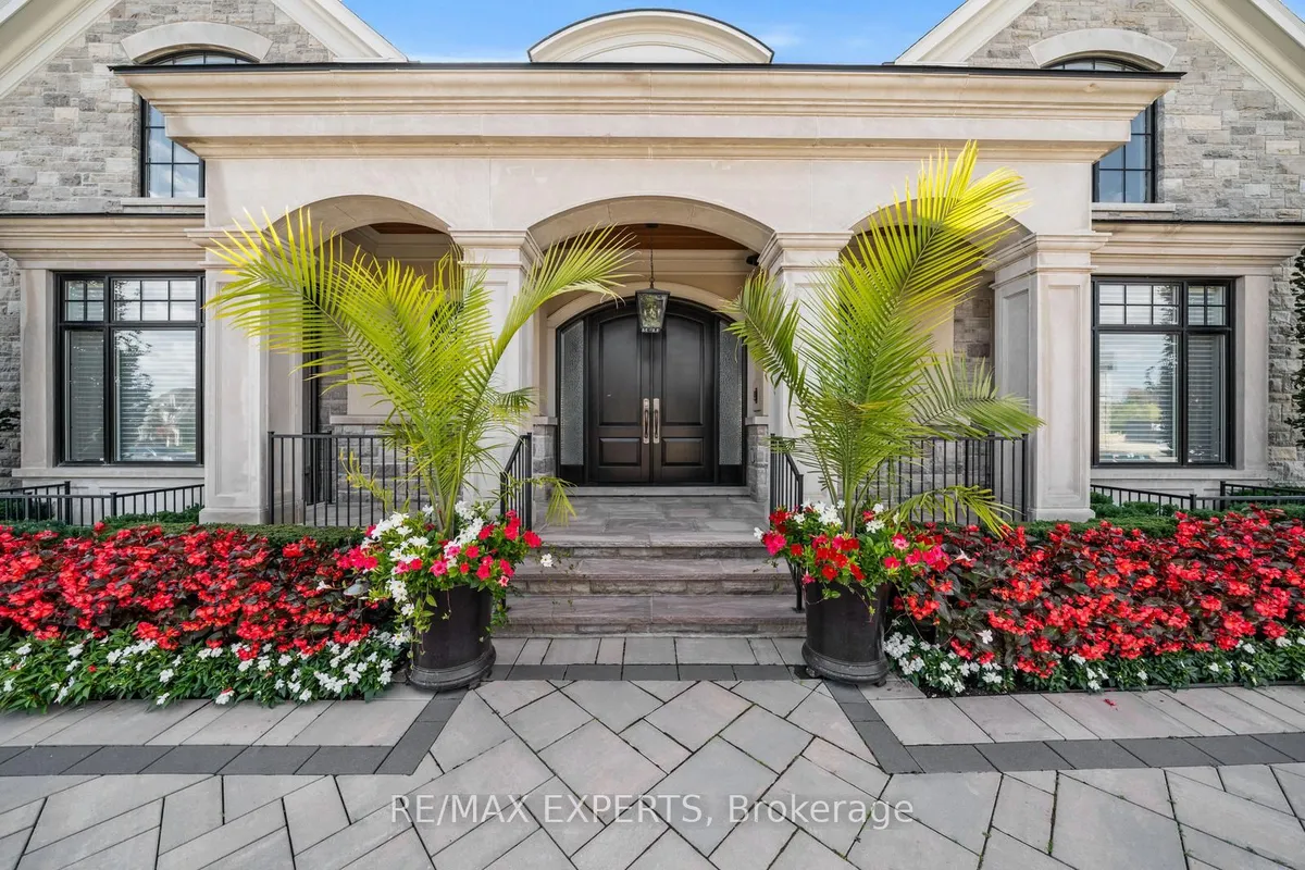 205 Northern Pines Boulevard, ON L4H 4E5