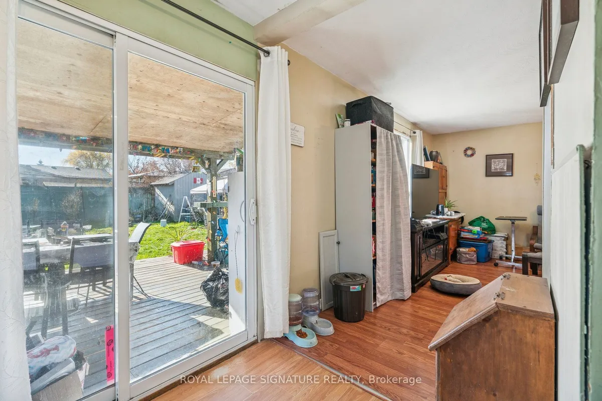 353 Hollywood Drive, ON L4P 3A2