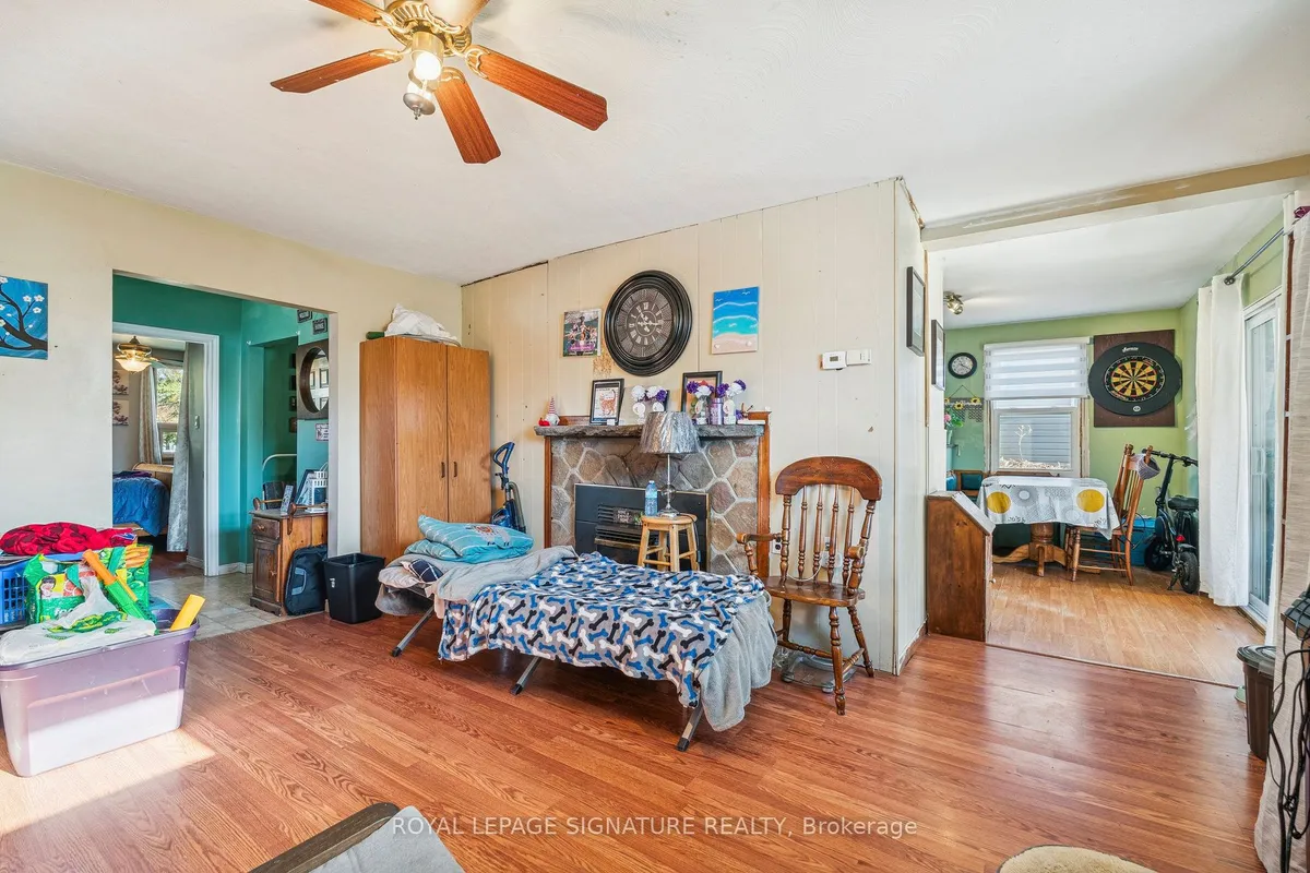 353 Hollywood Drive, ON L4P 3A2