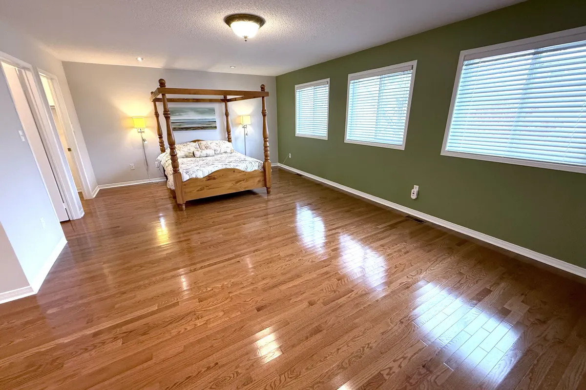 10 Bertram Earnshaw Drive, ON L6C 2R8