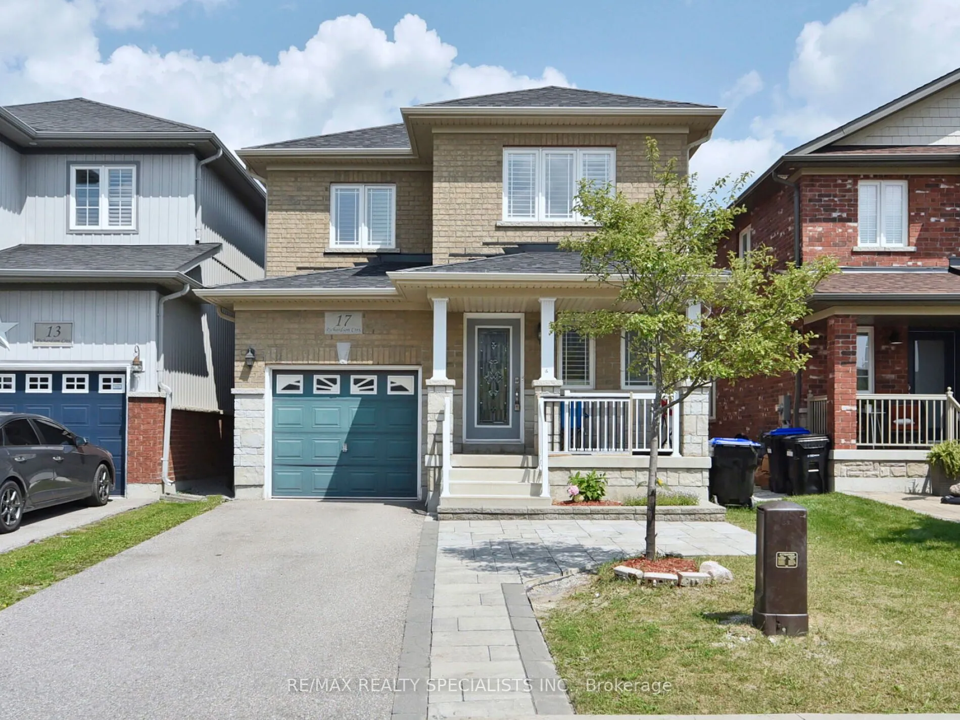 17 Richardson Crescent, ON L3Z 0L6