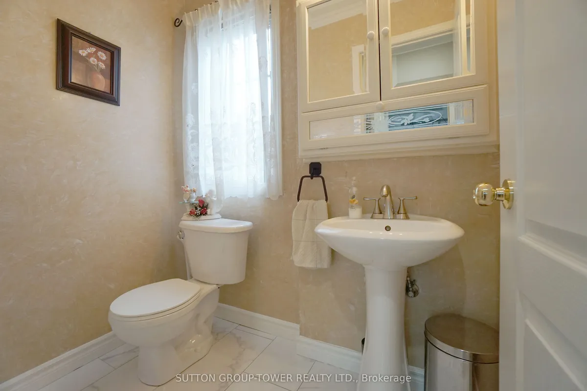 450 John Deisman Boulevard, ON L6A 3G2