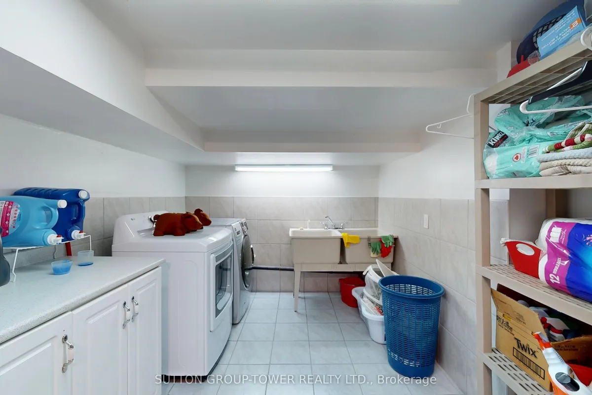 450 John Deisman Boulevard, ON L6A 3G2