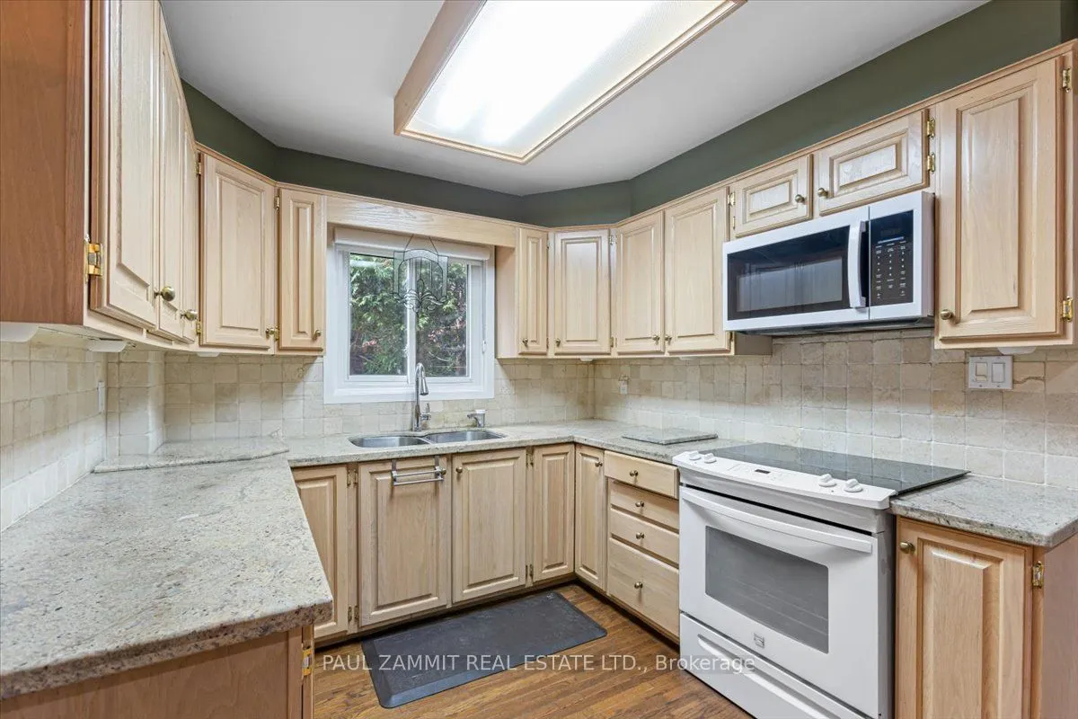 22 Holsworthy Crescent, ON L3T 4C6