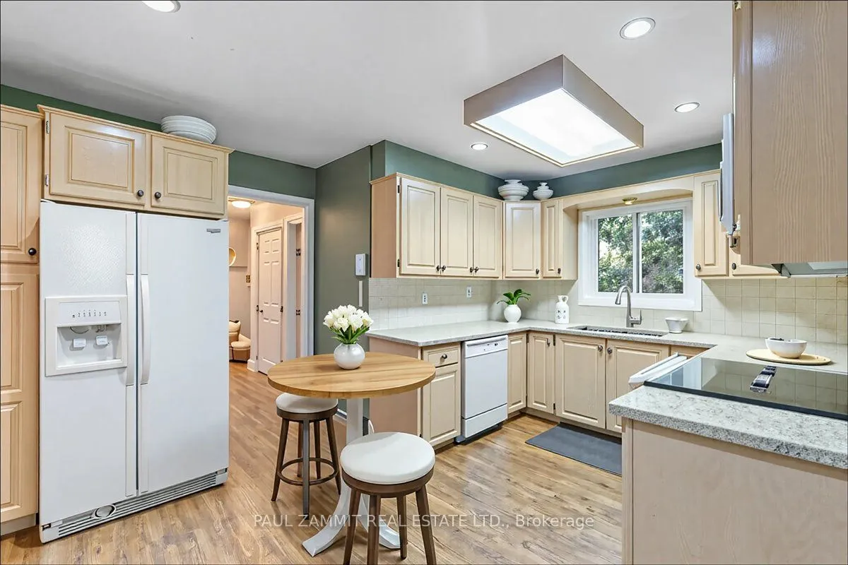 22 Holsworthy Crescent, ON L3T 4C6