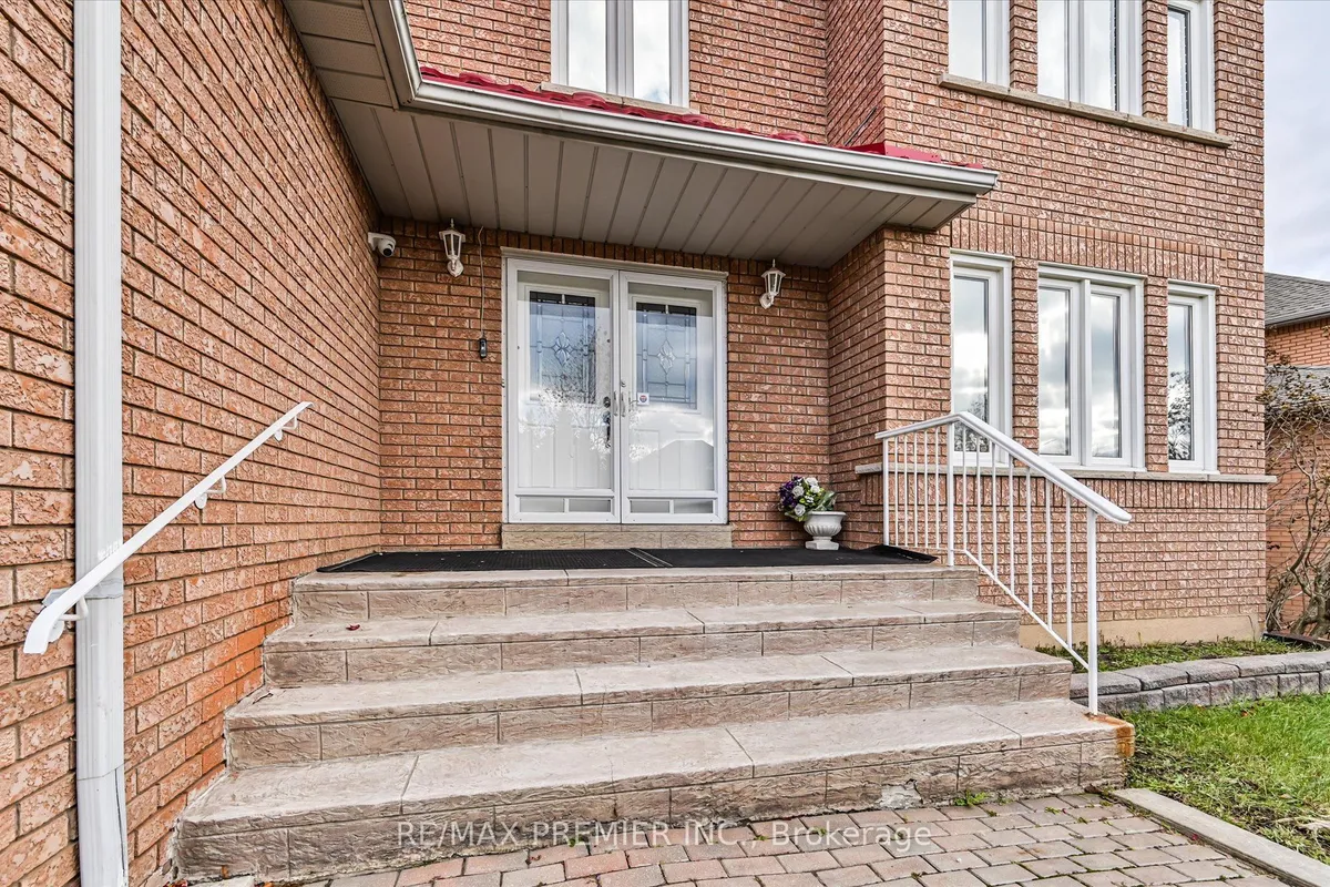 581 Wycliffe Avenue, ON L4L 8S8