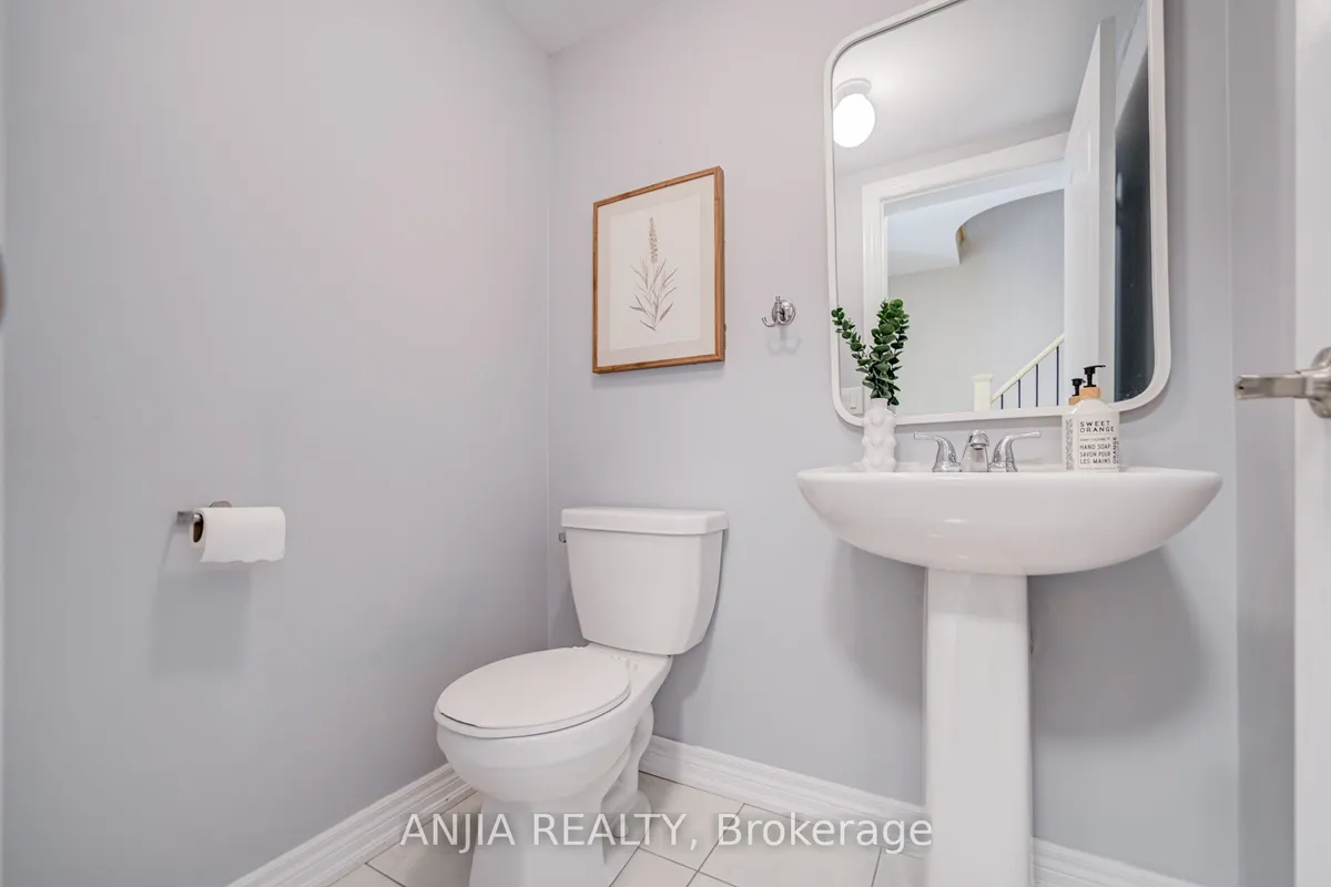 5 Valliere Drive, ON L6C 0M7