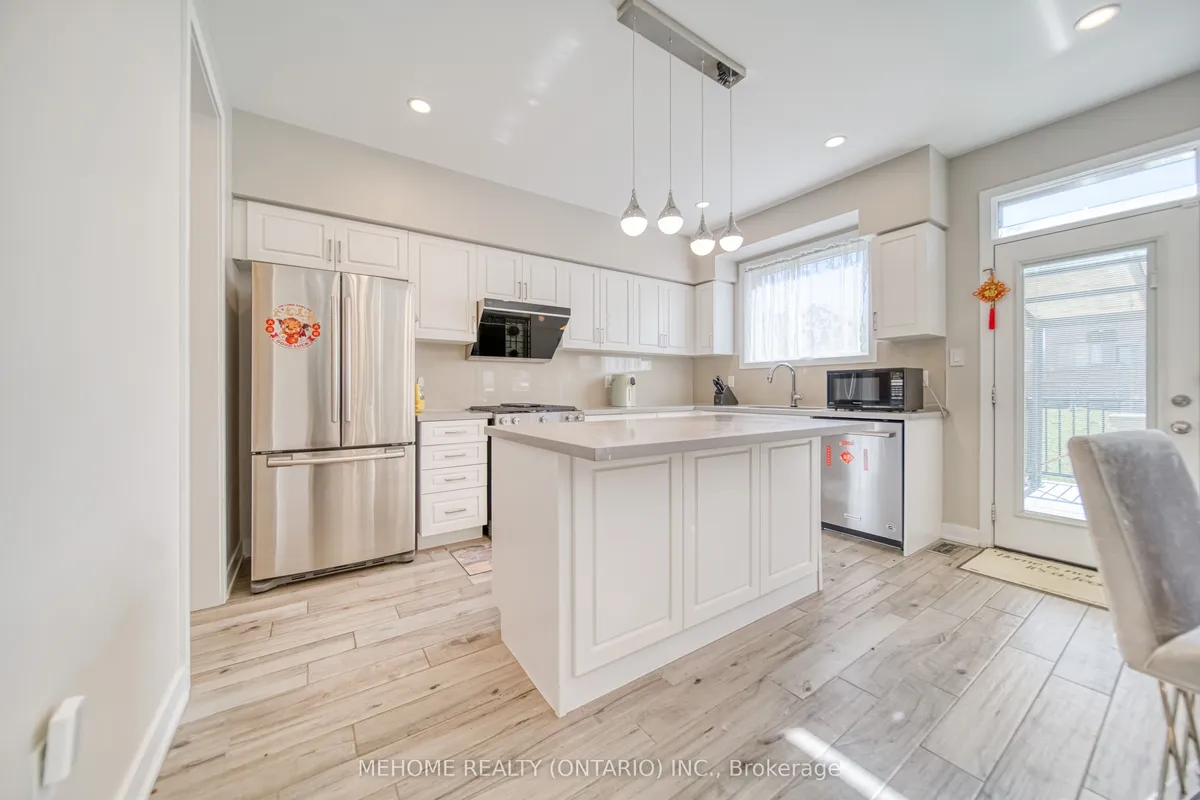 7 Proud Court, ON L4G 7B7