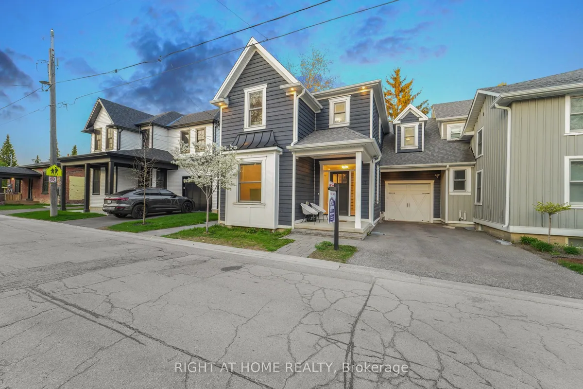 17 George Street, ON L3P 2R8