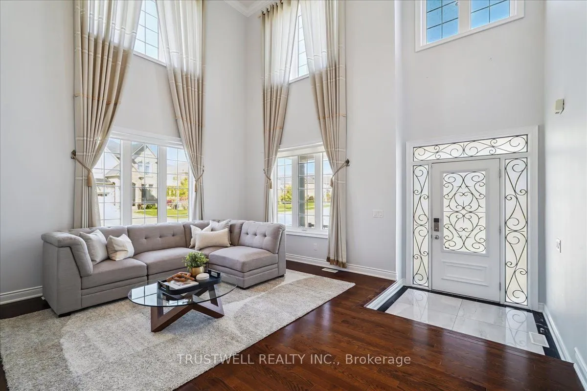 1 Mccombe Lane, ON L6A 4G4