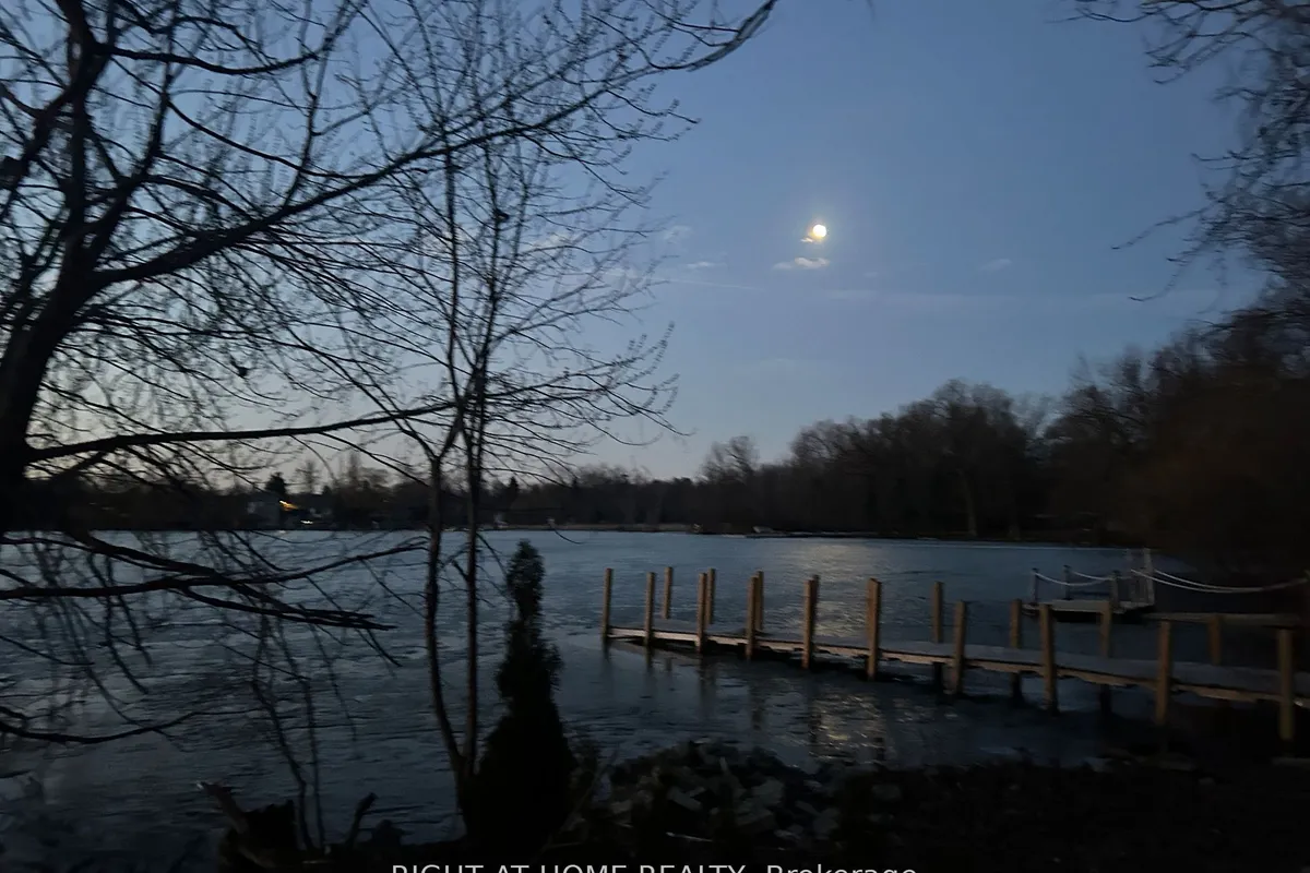 195 Lakeland Crescent, ON L4E 3A4