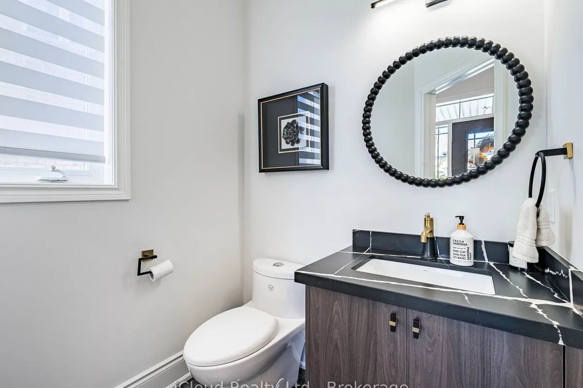 207 Rutherford Road, ON L3X 0X5