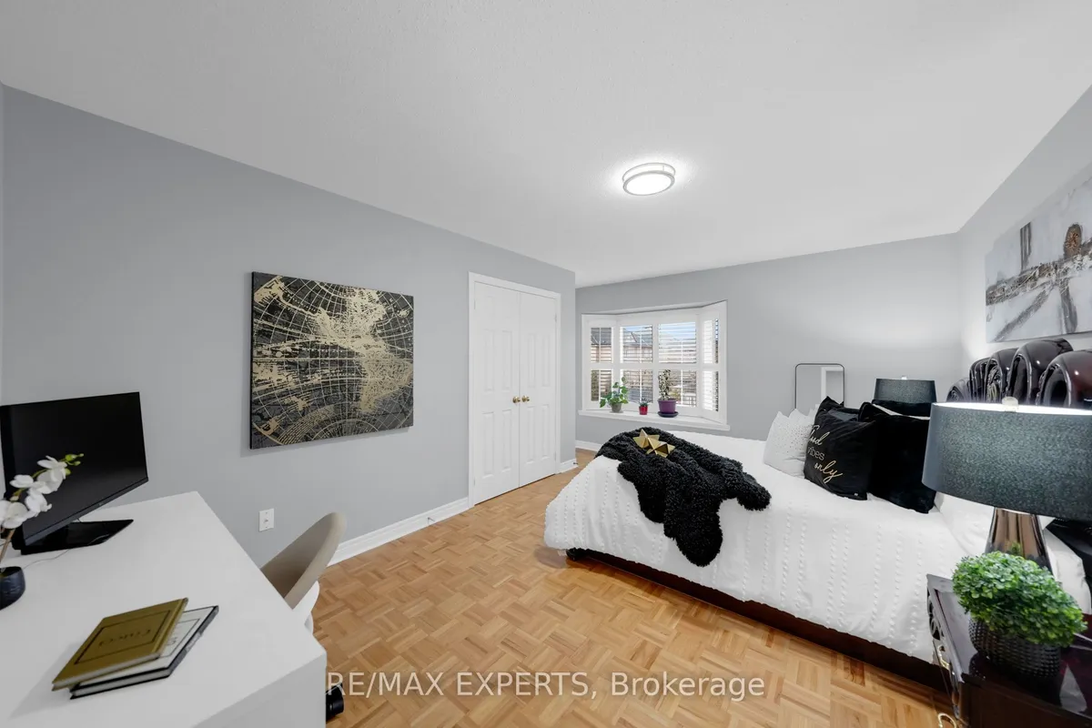 211 Davos Road, ON L4H 2X1