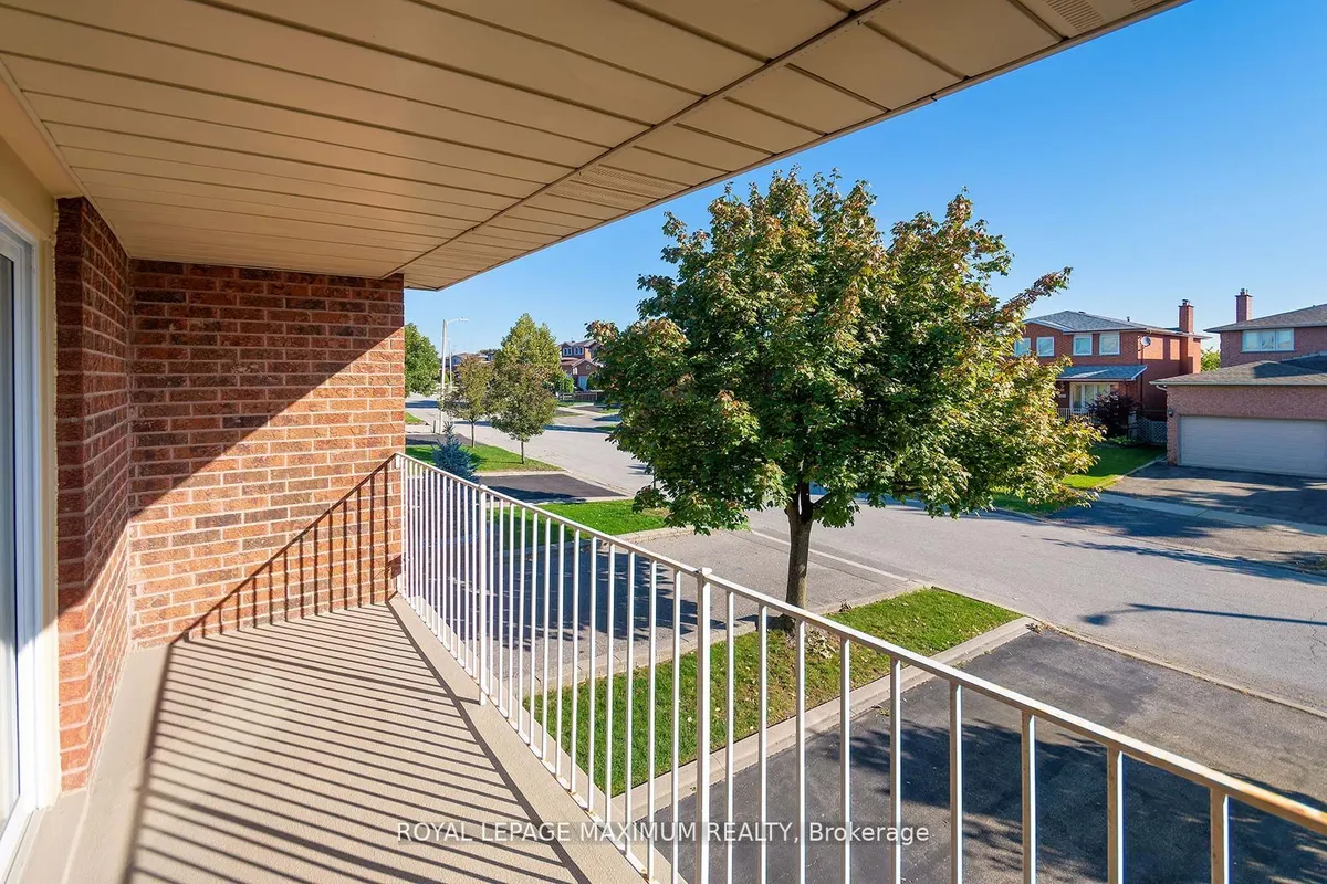 42 Kaiser Drive, ON L4L 3V4