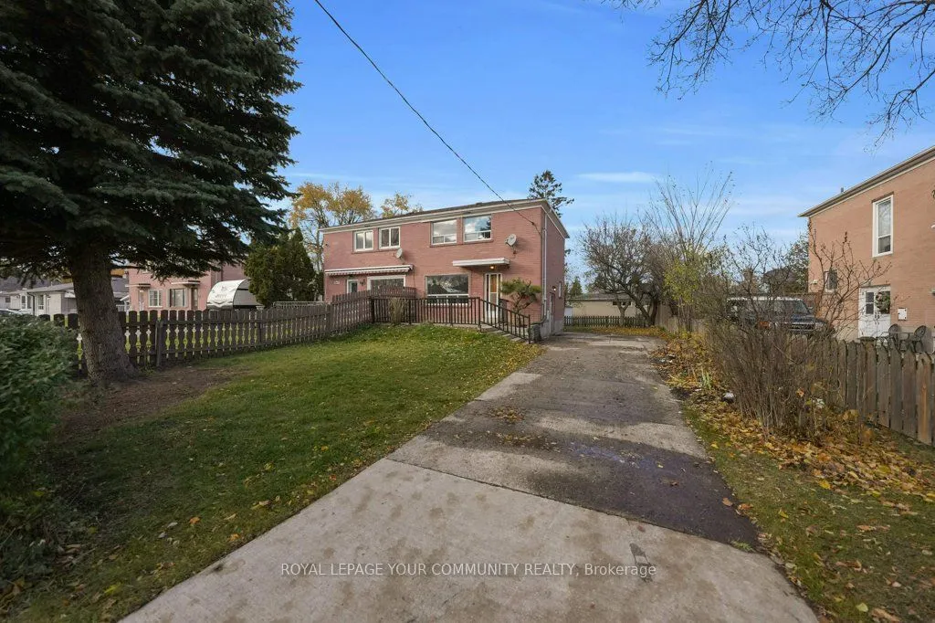 245 Demaine Crescent, ON L4C 2W4