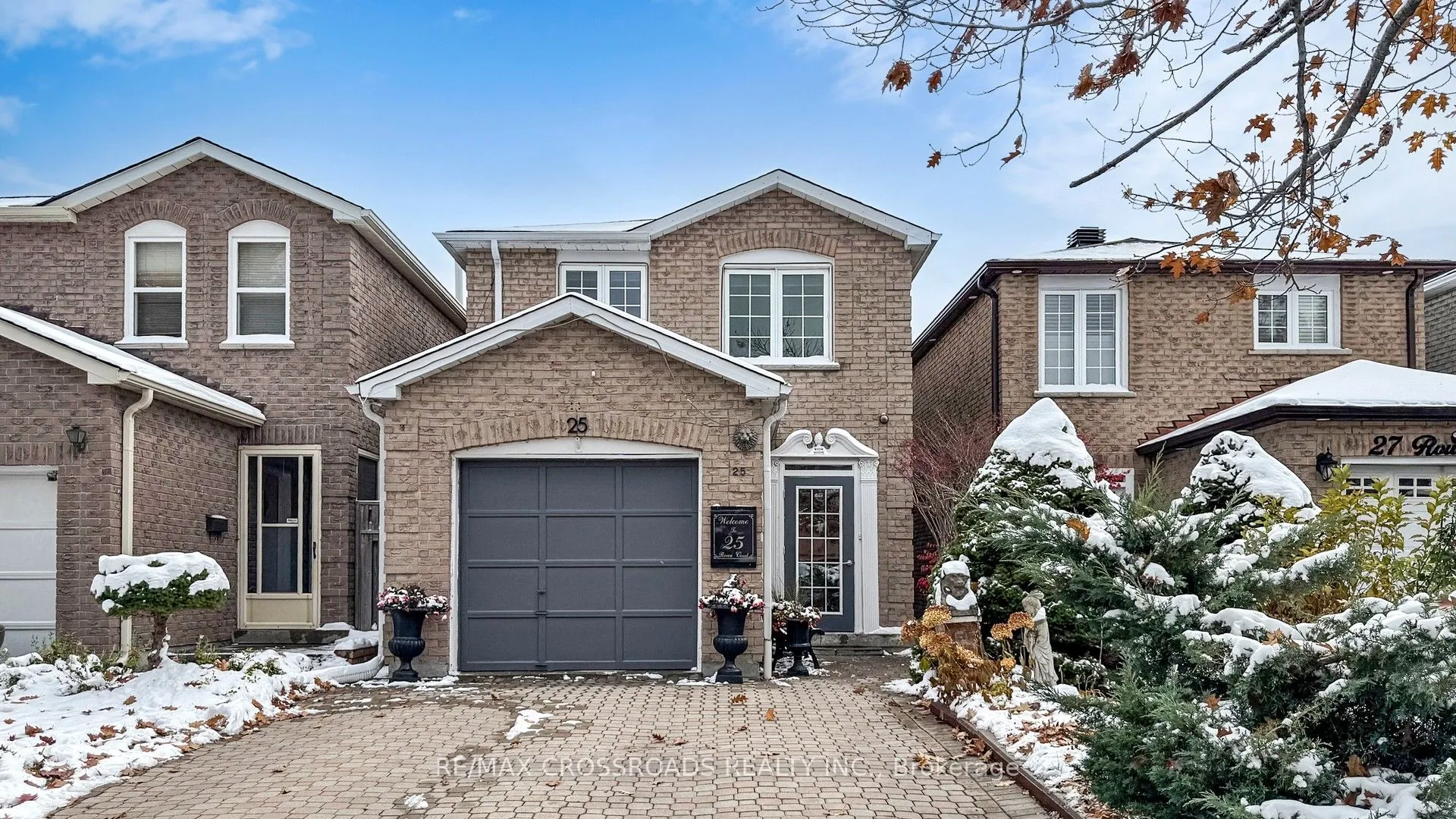 25 Rowe Court, ON L3S 2J6