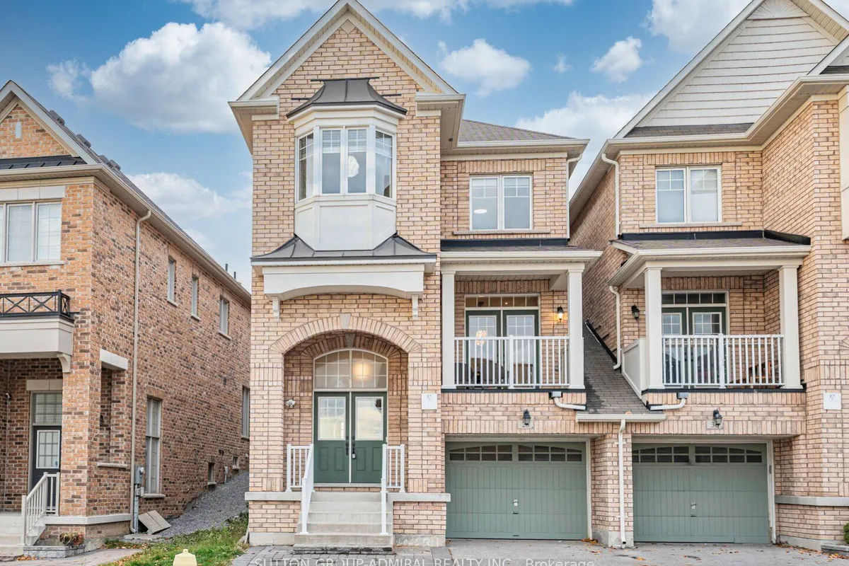 28 Manila Avenue, ON L6C 0W1