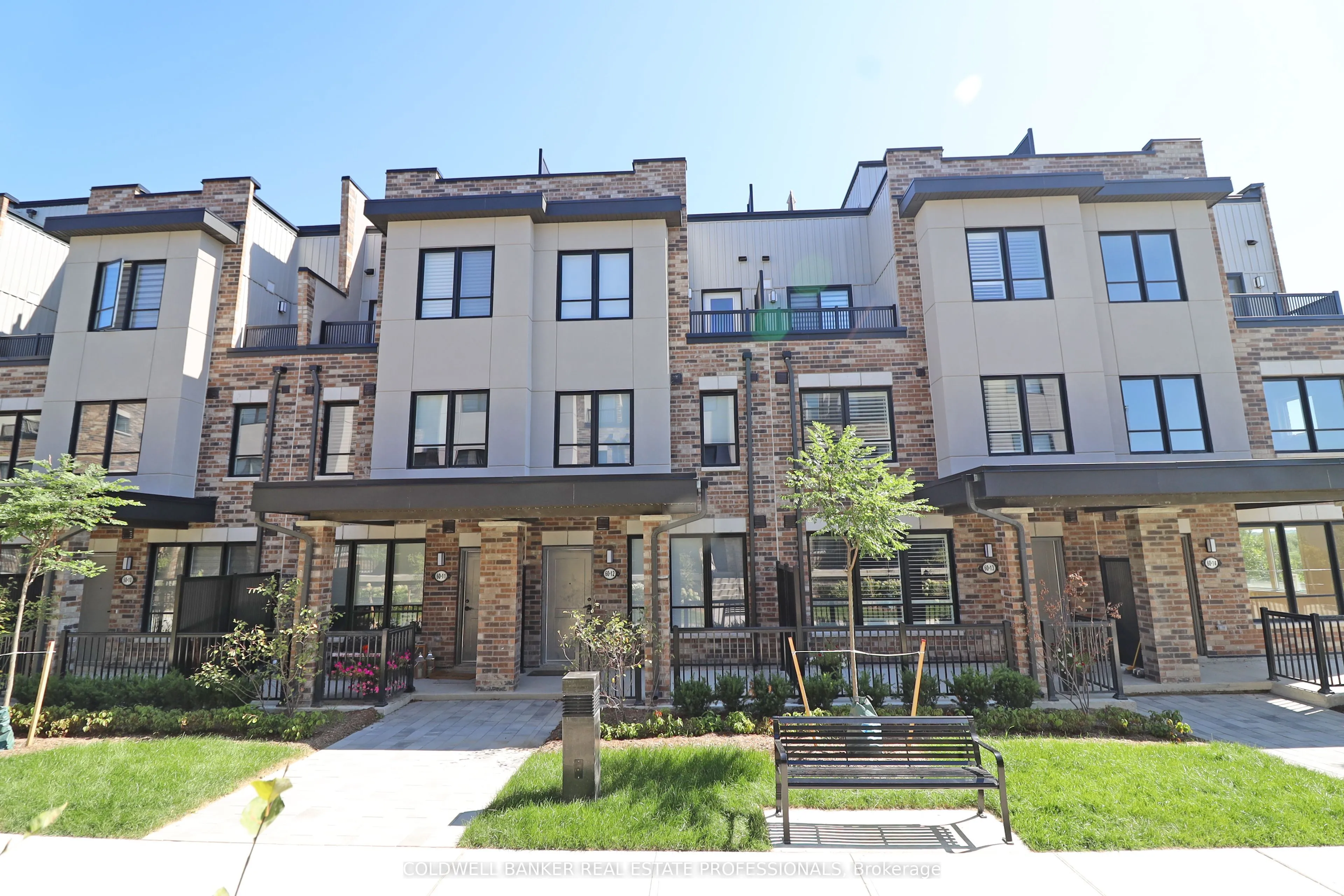Condo Townhouse interior view at 60 bayens Way Bradford West Gwillimbury